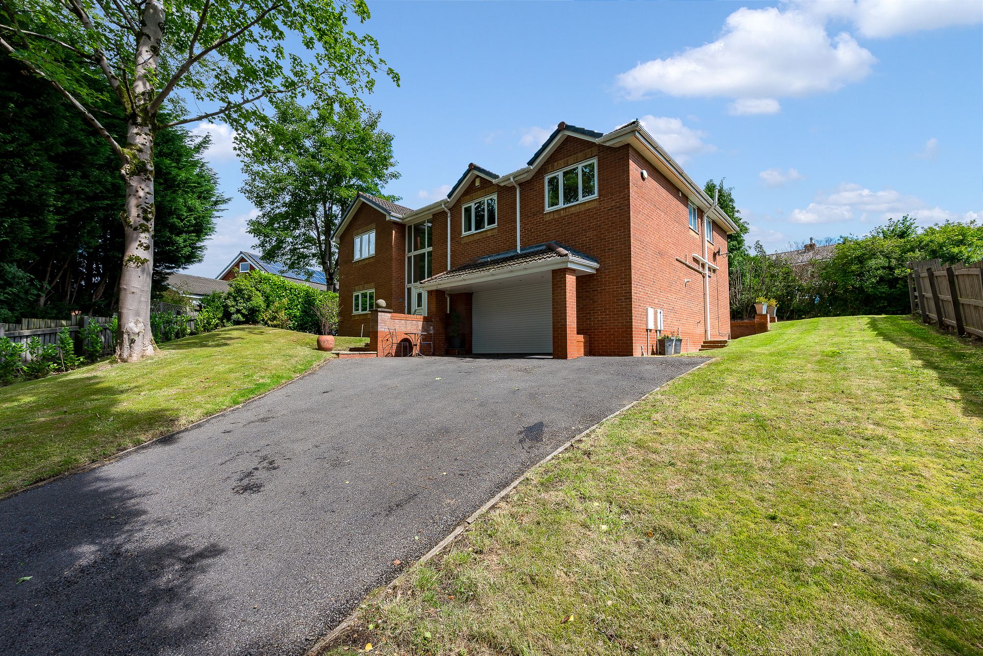 5 bed detached house for sale in Westlands, Manchester, M45 