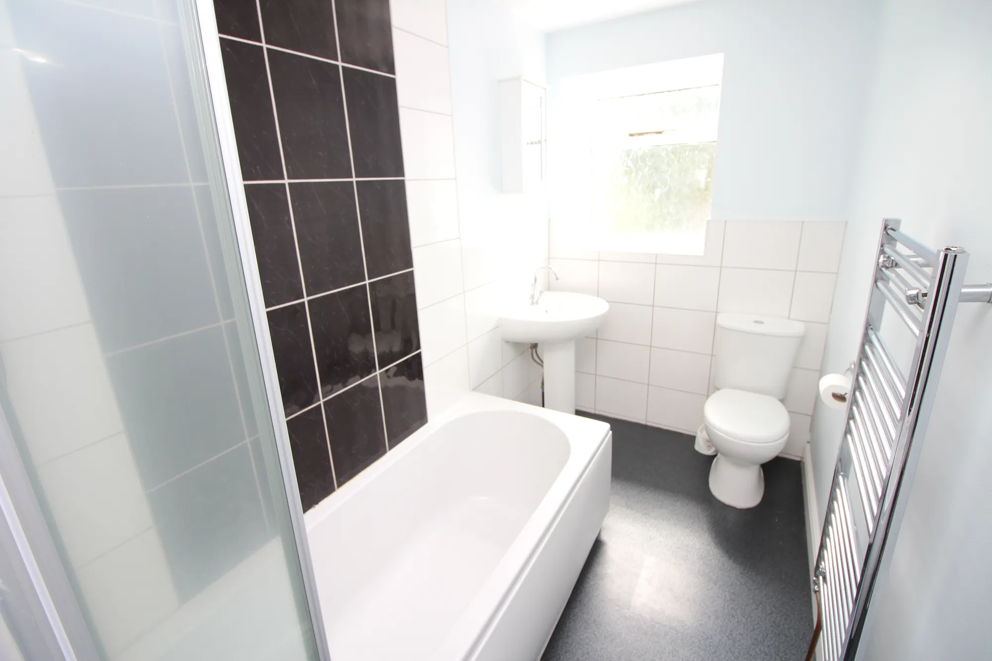 2 bed mid-terraced house to rent in Manchester Road, Rossendale 8