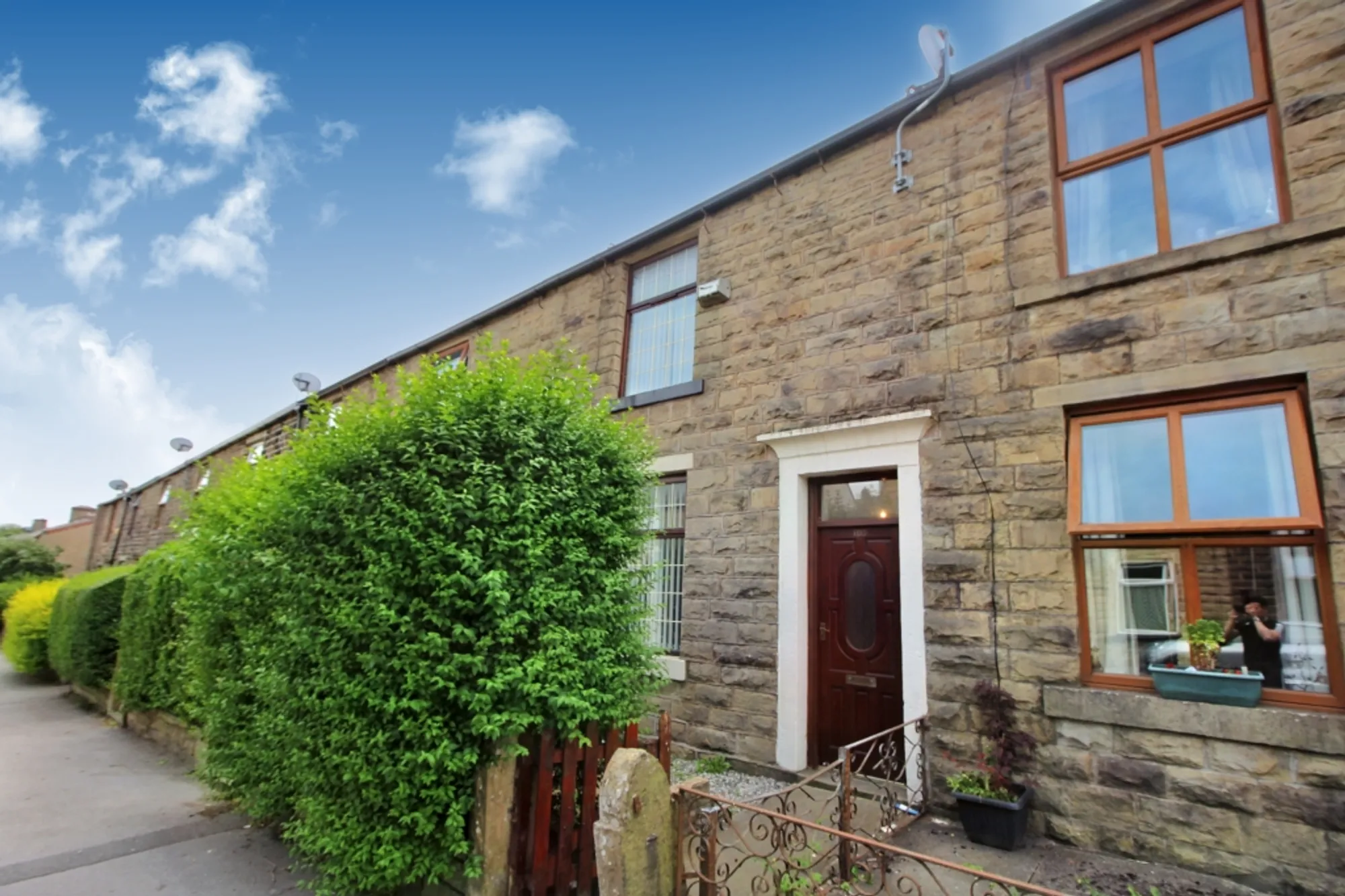 2 bed mid-terraced house to rent in Manchester Road, Rossendale, BB4 