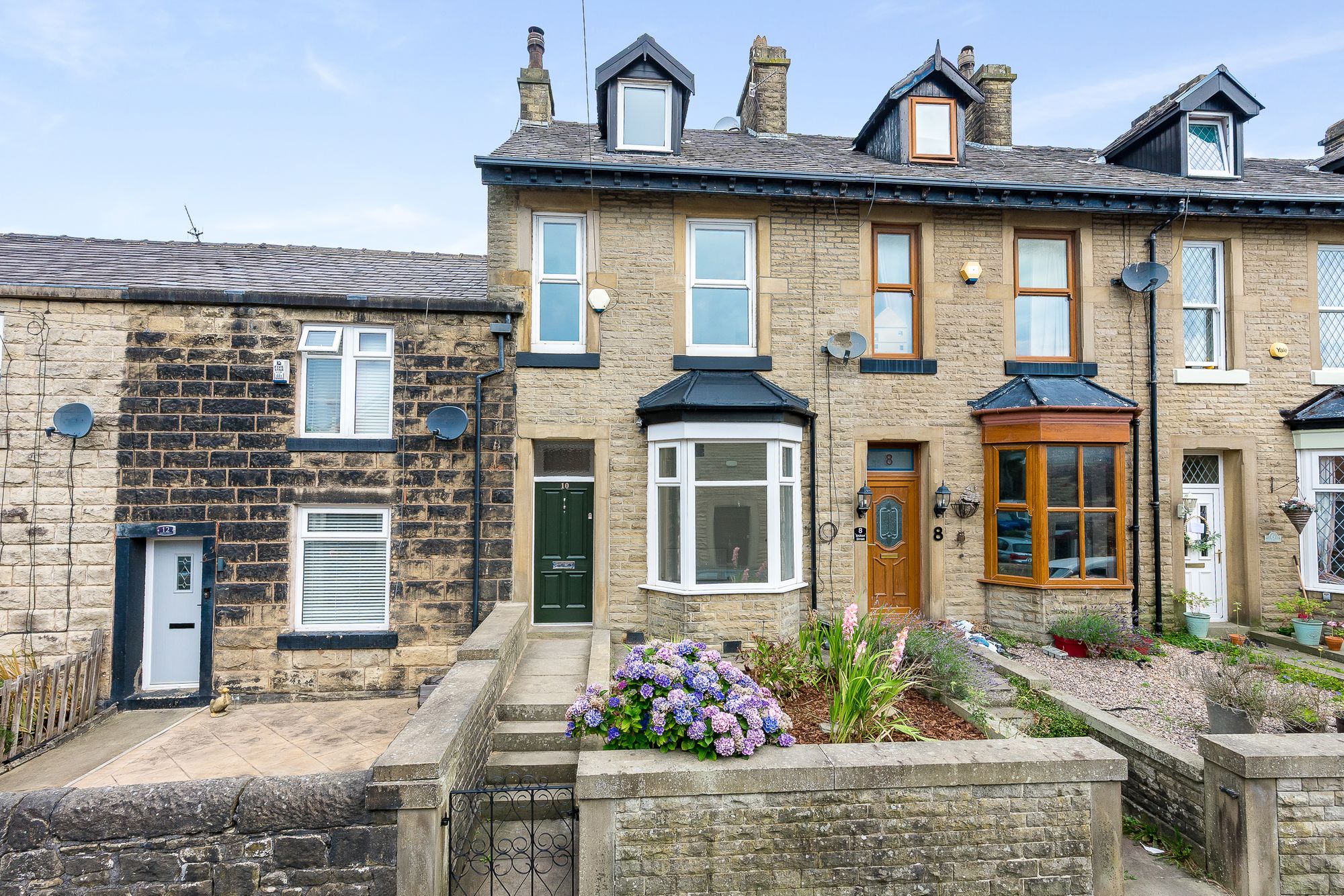 4 bed terraced house for sale in Shilton Street, Bury  - Property Image 1