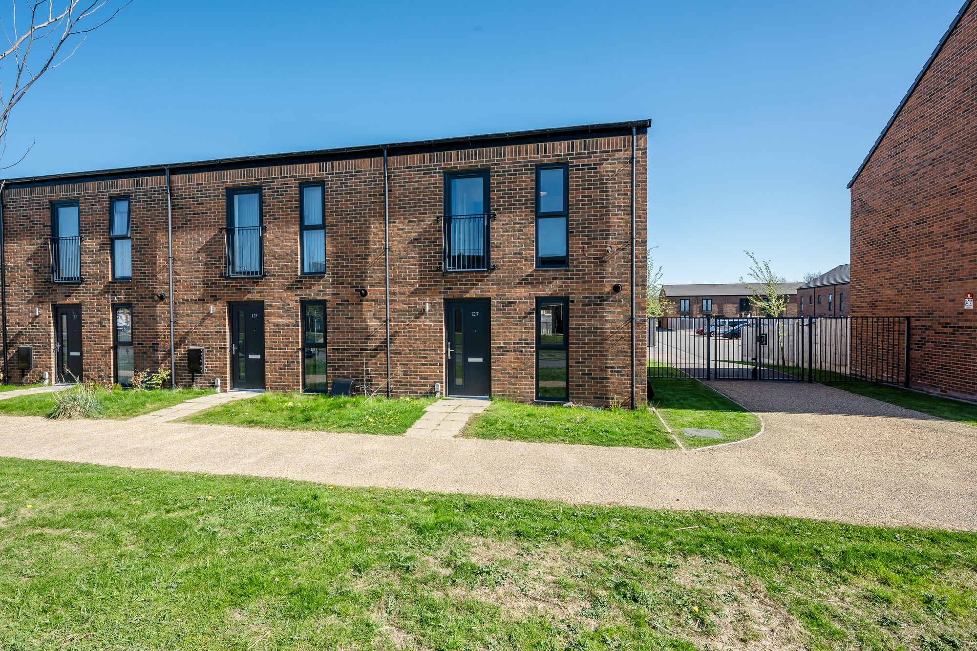 3 bed terraced house to rent in Shergar Way, Salford - Property Image 1