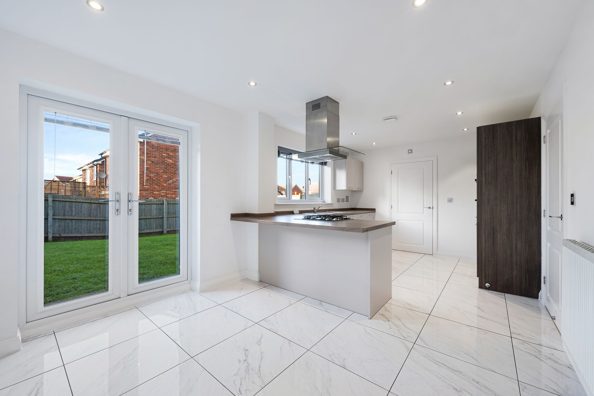 4 bed detached house to rent in Inveraray Avenue, Bolton 1