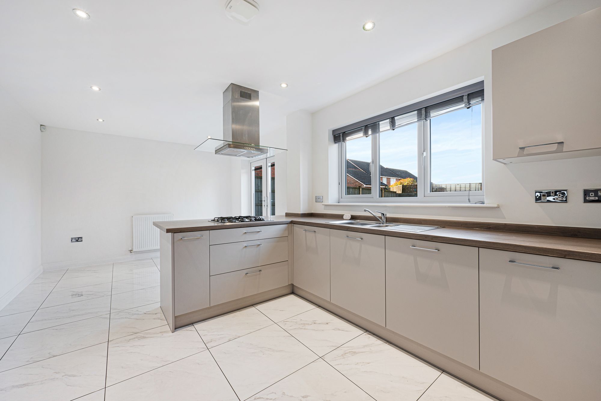 4 bed detached house to rent in Inveraray Avenue, Bolton  - Property Image 11