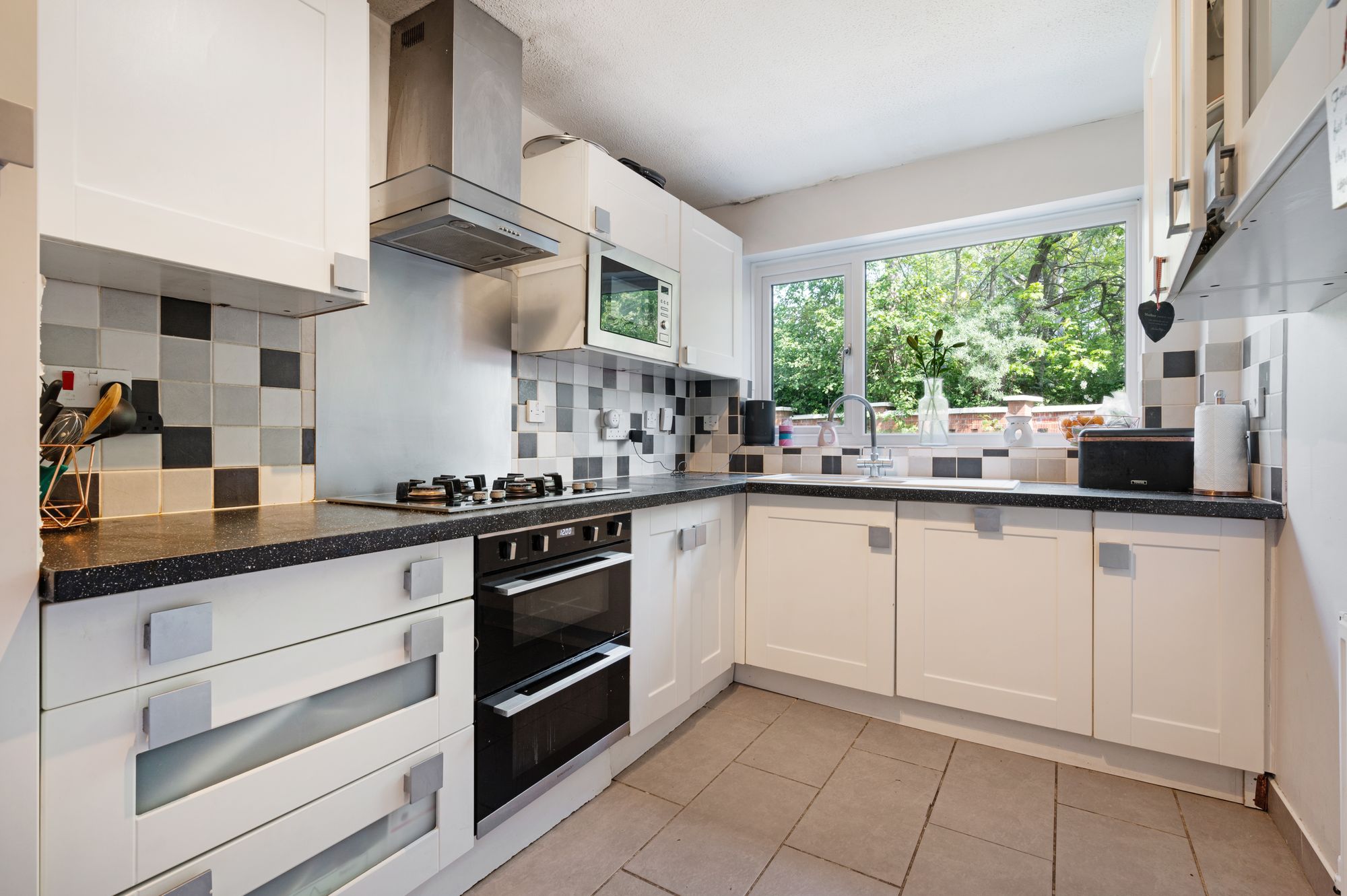 4 bed detached house to rent in Firecrest Close, Manchester  - Property Image 8