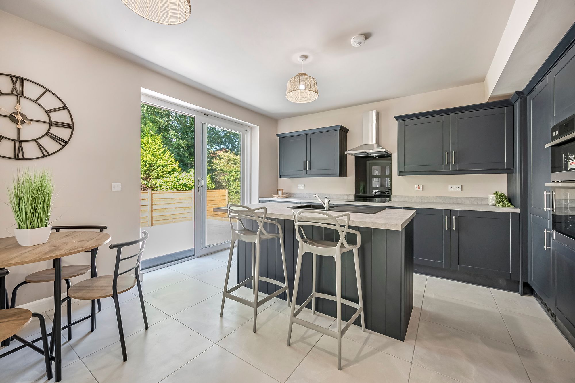 3 bed detached bungalow for sale in Brookside Walk, Manchester 1