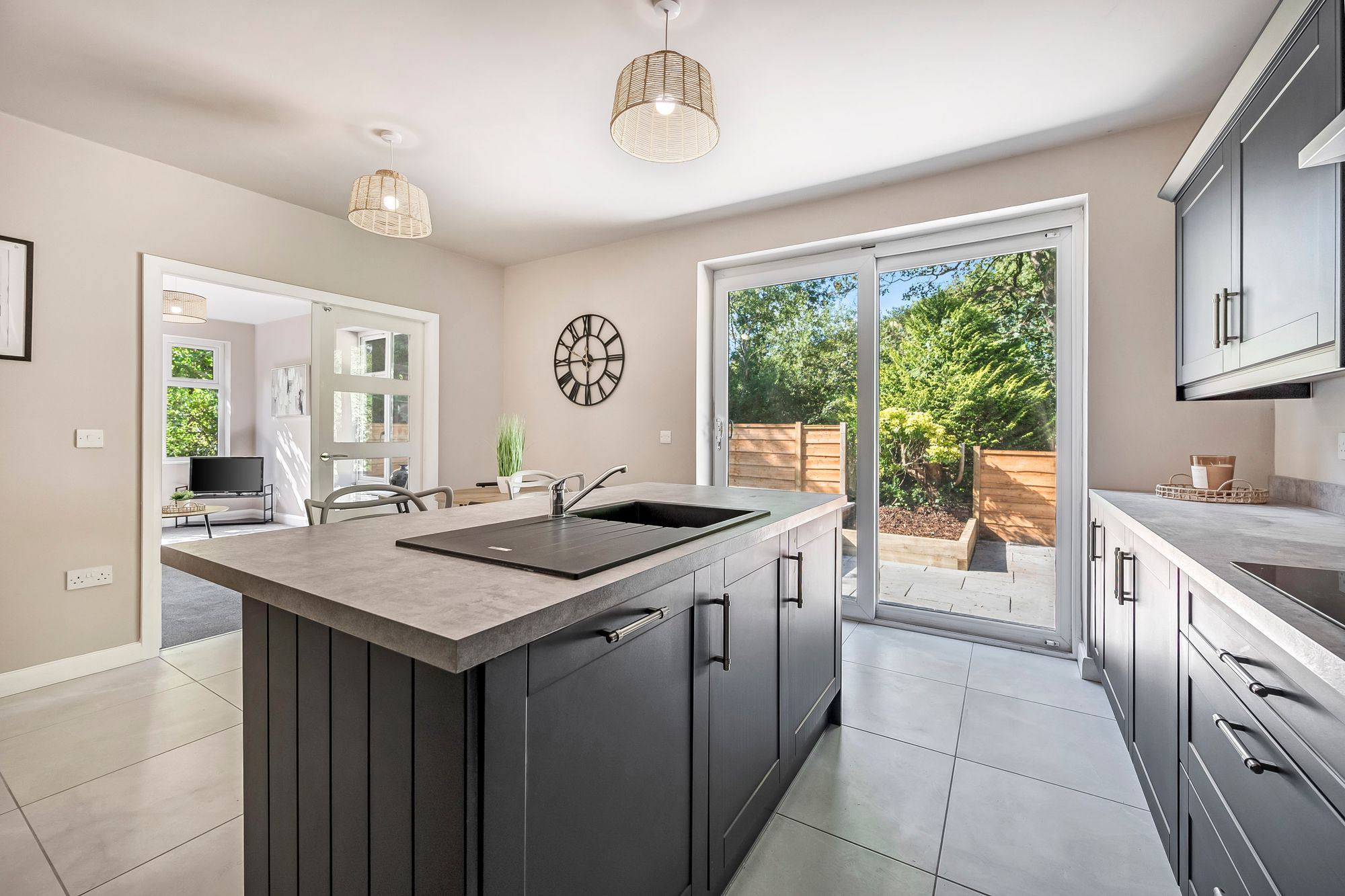 3 bed detached bungalow for sale in Brookside Walk, Manchester 5