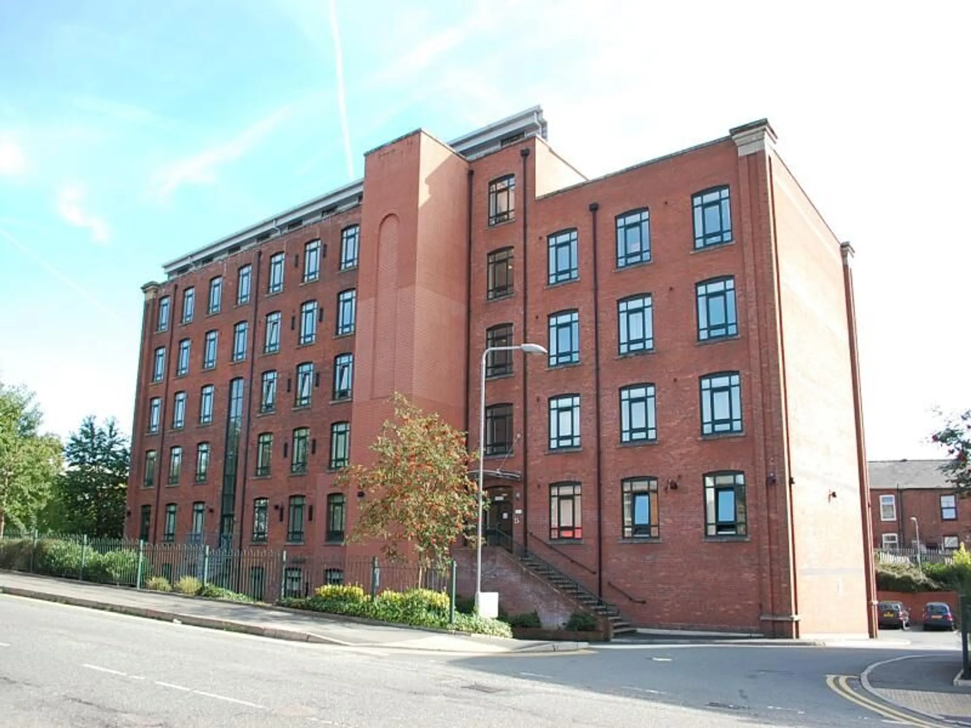 2 bed apartment to rent in Mossley Road, Ashton-Under-Lyne, OL6 
