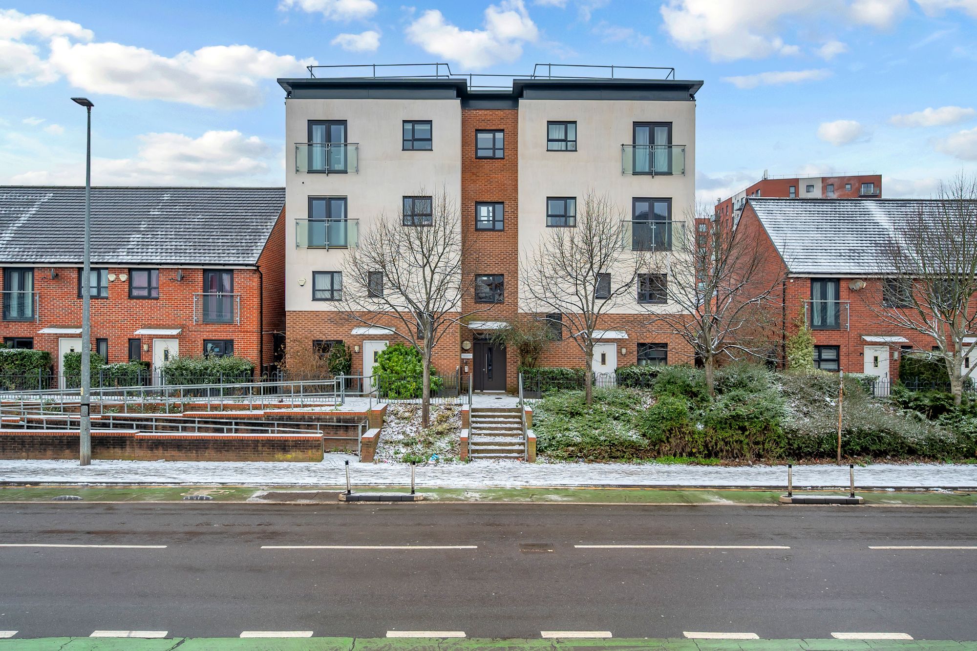 1 bed flat to rent in Great Clowes Street, Salford  - Property Image 1