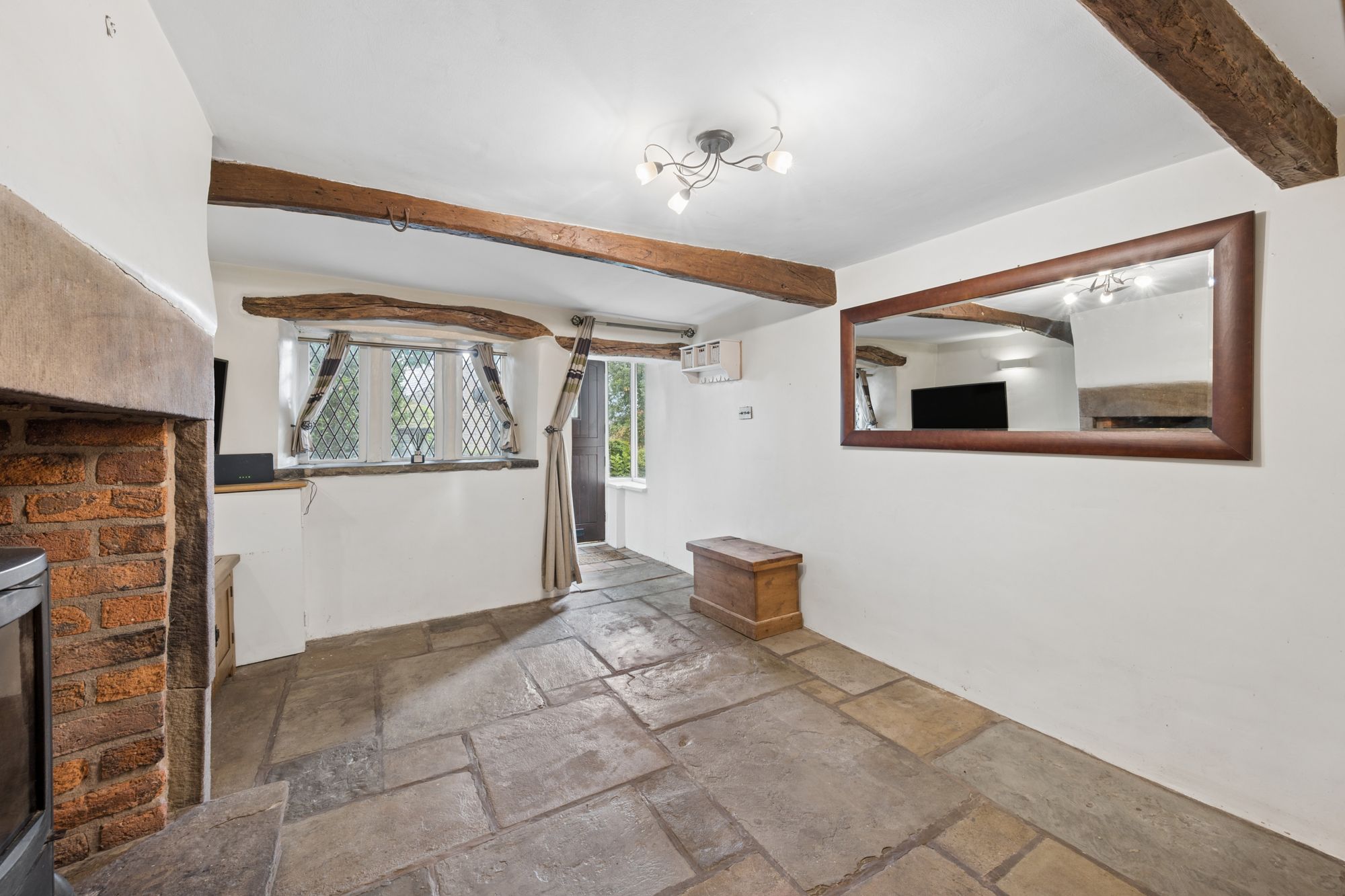 2 bed terraced house to rent in Hill Top, Bolton 6