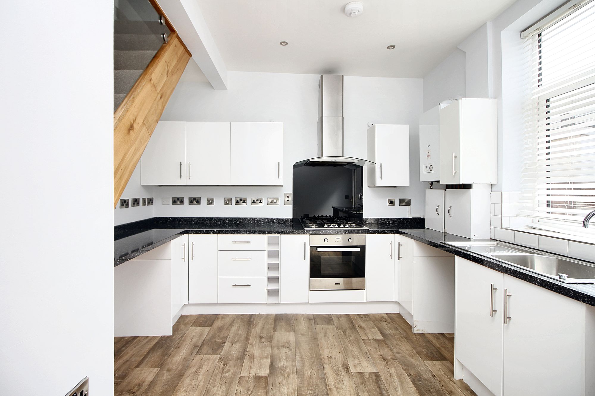 2 bed terraced house to rent in Ainsworth Road, Manchester  - Property Image 6