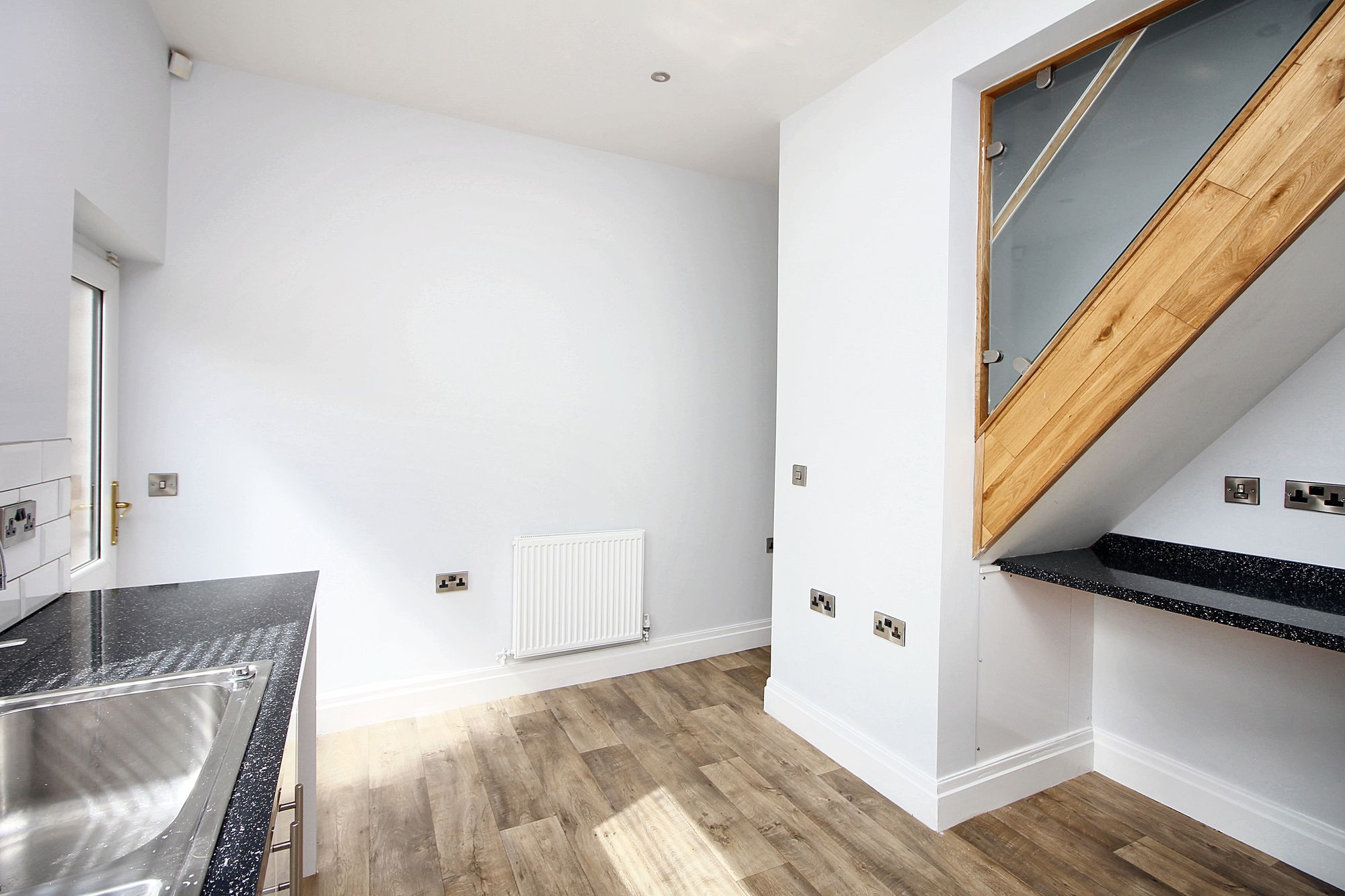 2 bed terraced house to rent in Ainsworth Road, Manchester  - Property Image 8