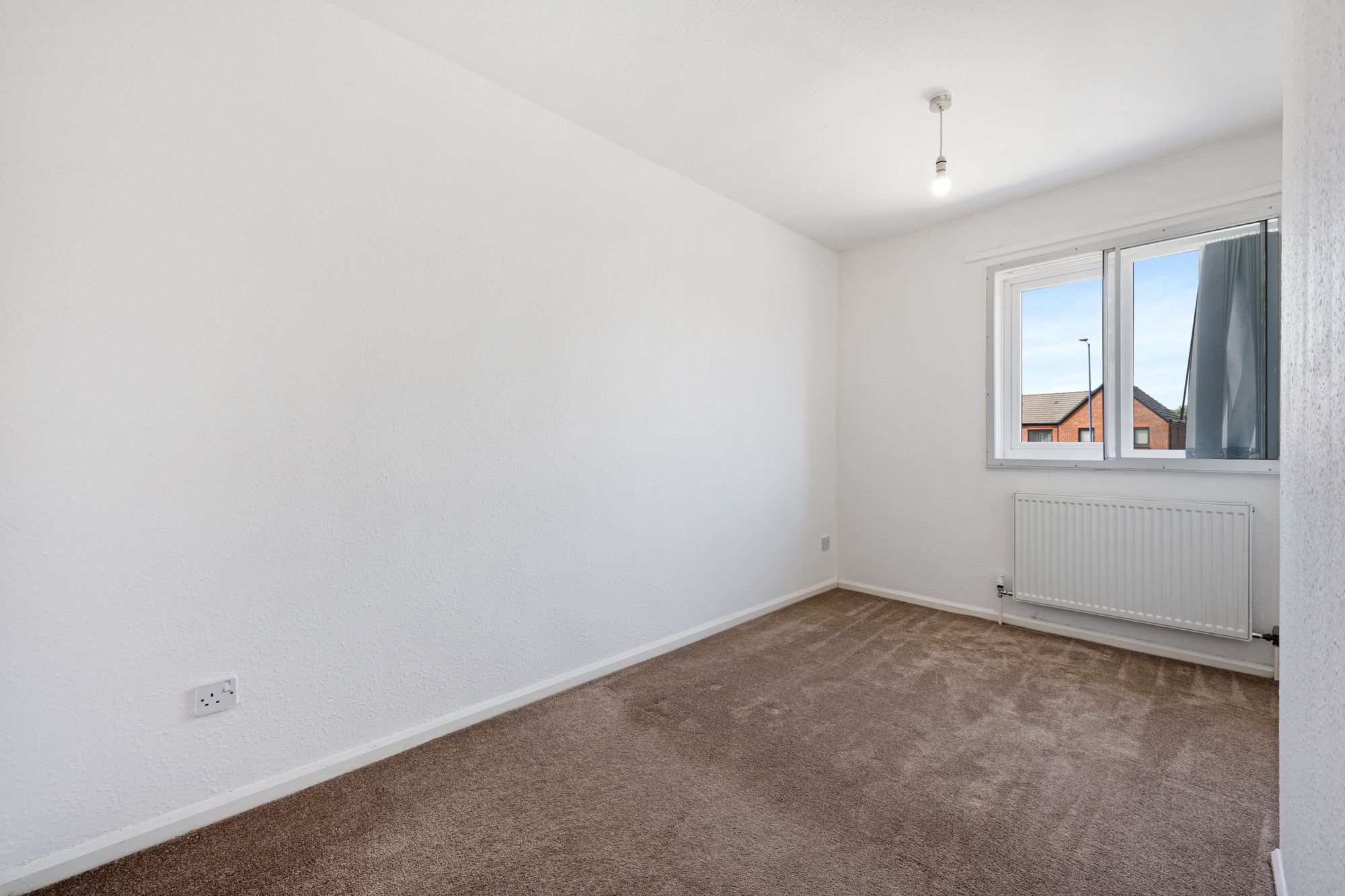 4 bed terraced house to rent in Farnborough Road, Manchester 14