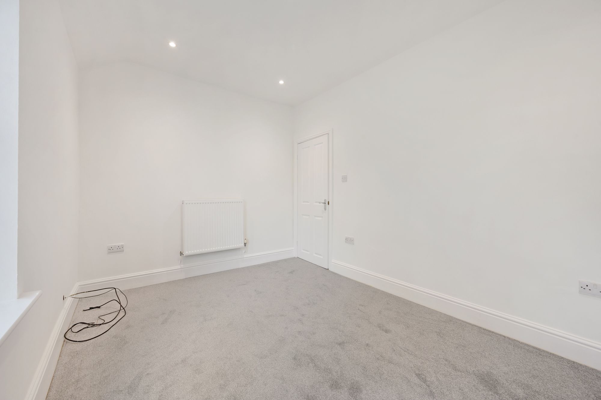 2 bed end of terrace house to rent in Mary Street, Bury  - Property Image 8