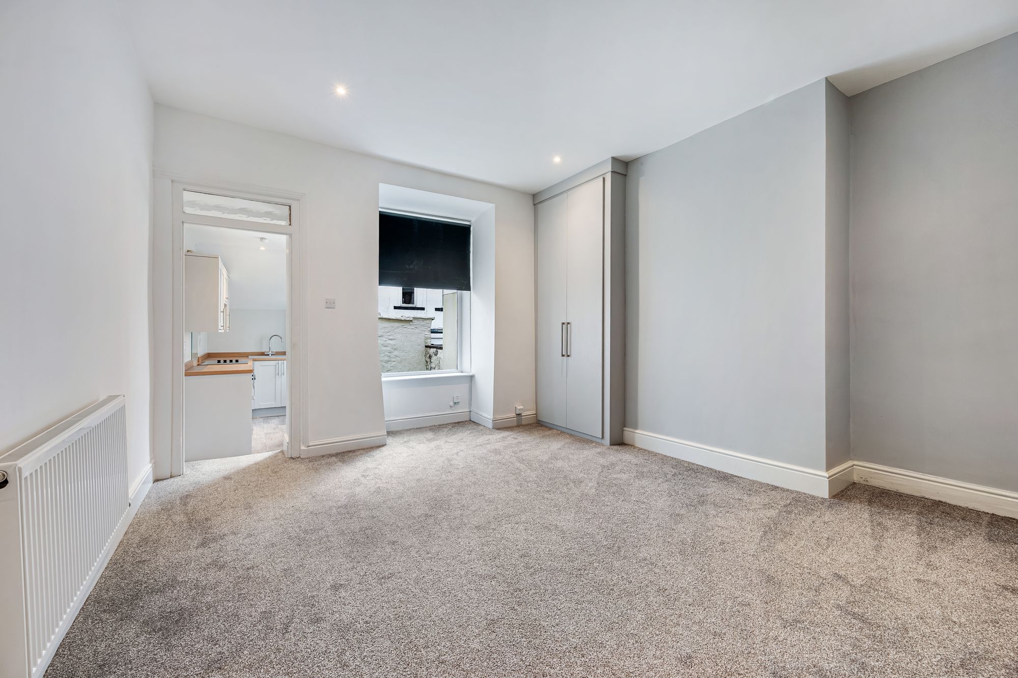 2 bed mid-terraced house to rent in Wells Street, Rossendale 1