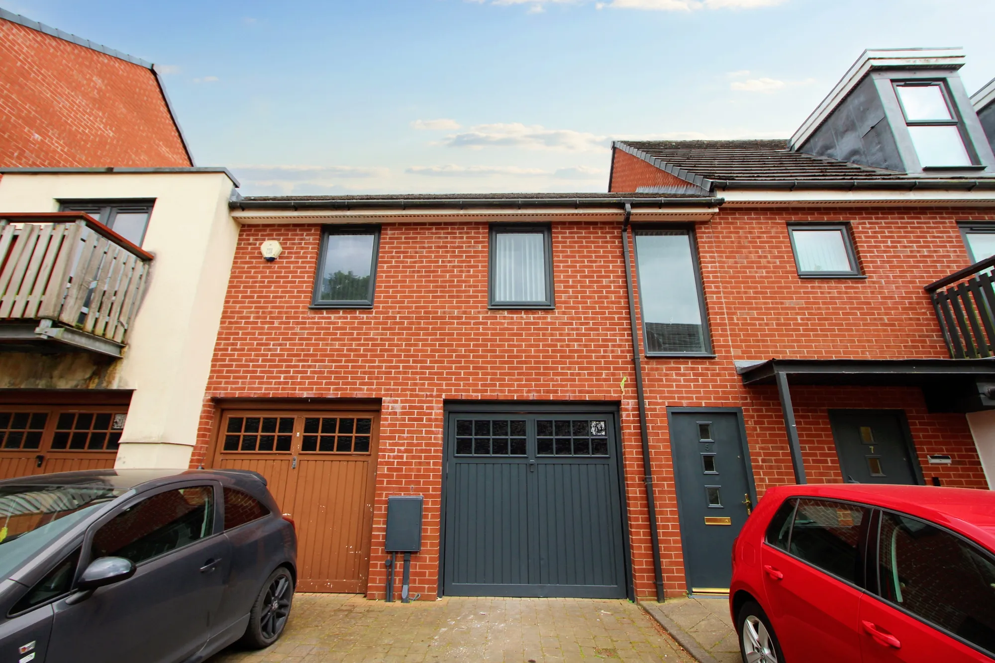 2 bed apartment to rent in Queensmere Drive, Manchester  - Property Image 1