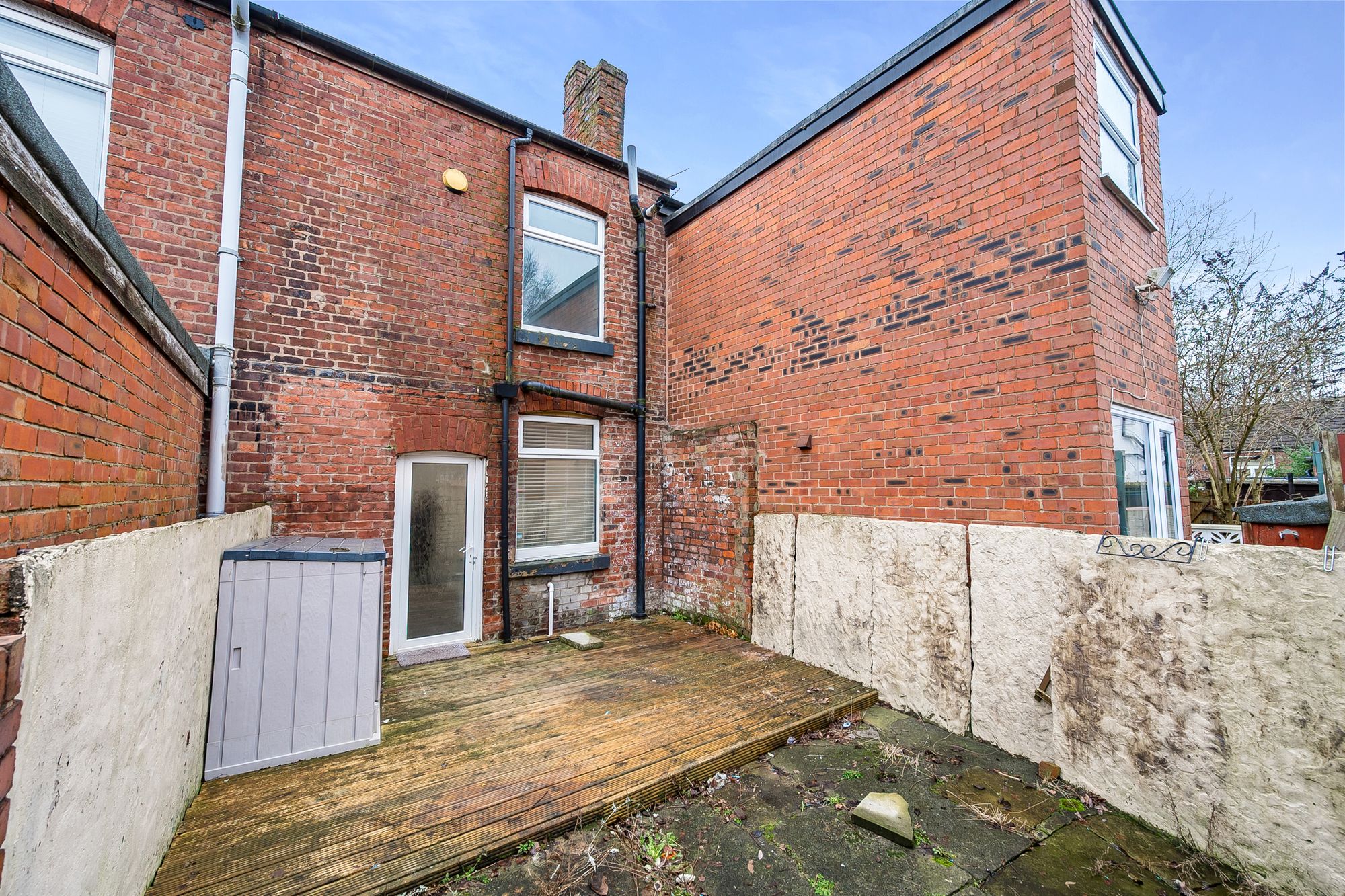2 bed terraced house to rent in Beech Street, Manchester 15