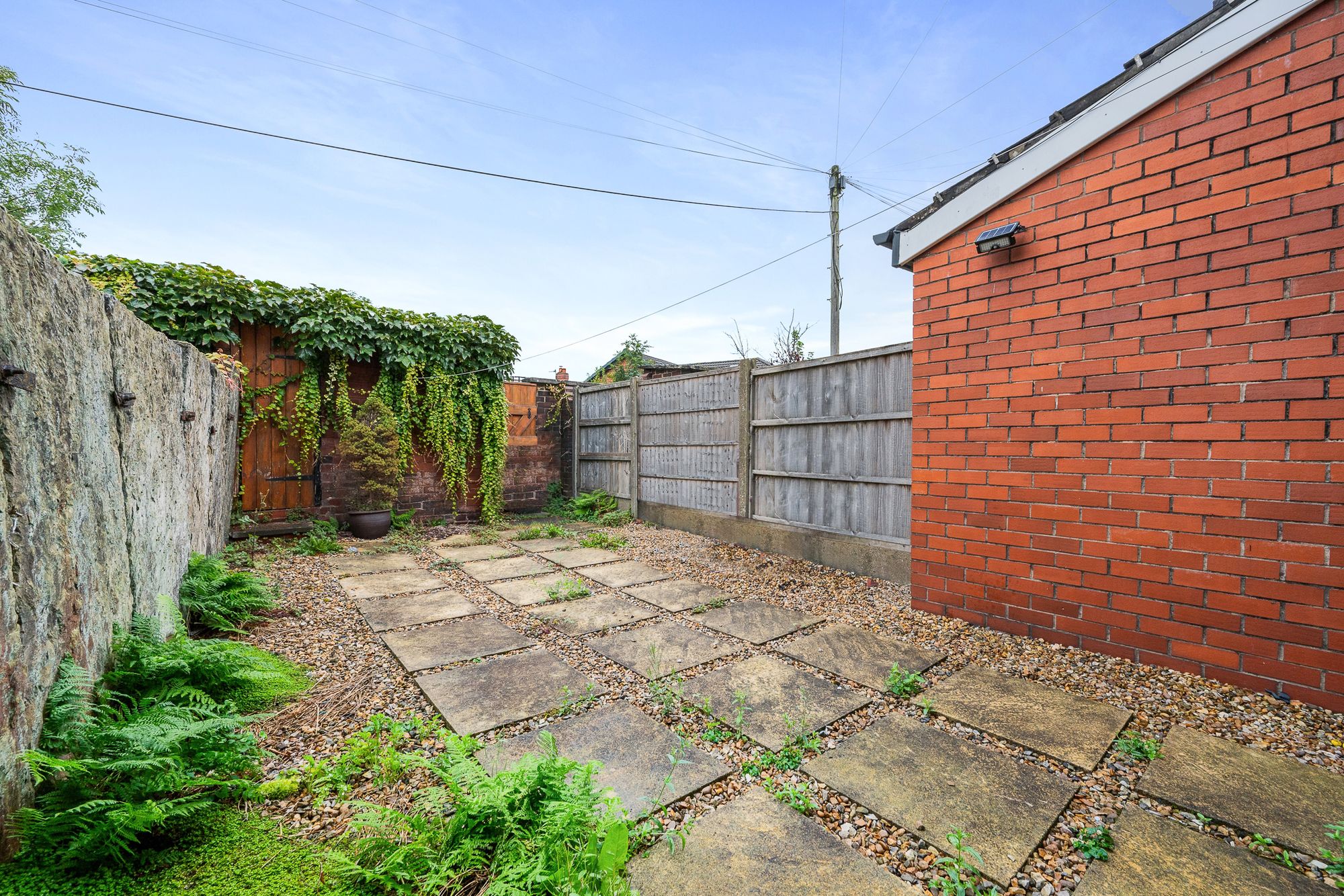 2 bed terraced house to rent in Markland Hill Lane, Bolton  - Property Image 16