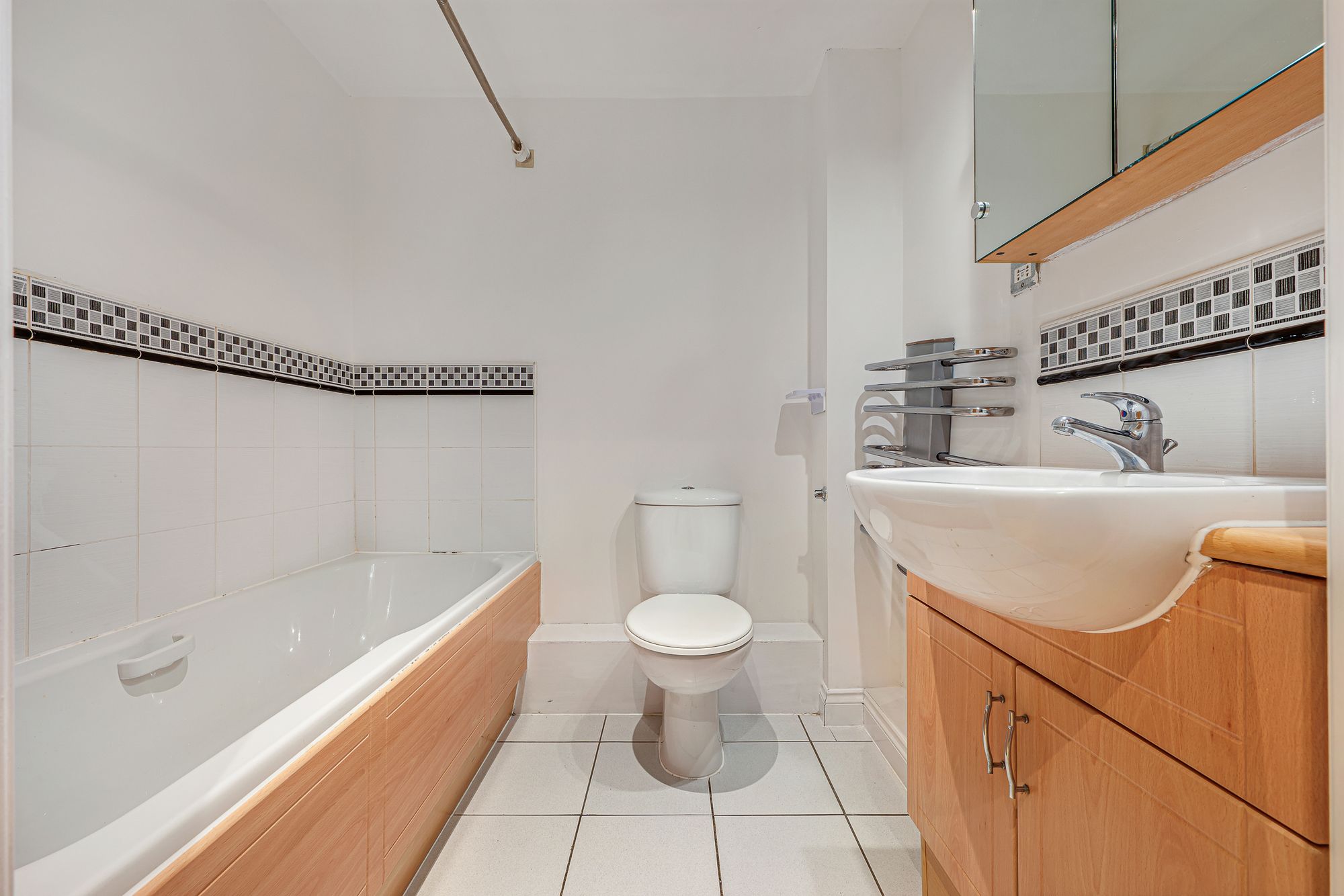 2 bed apartment to rent in Derby Court, Bury  - Property Image 10