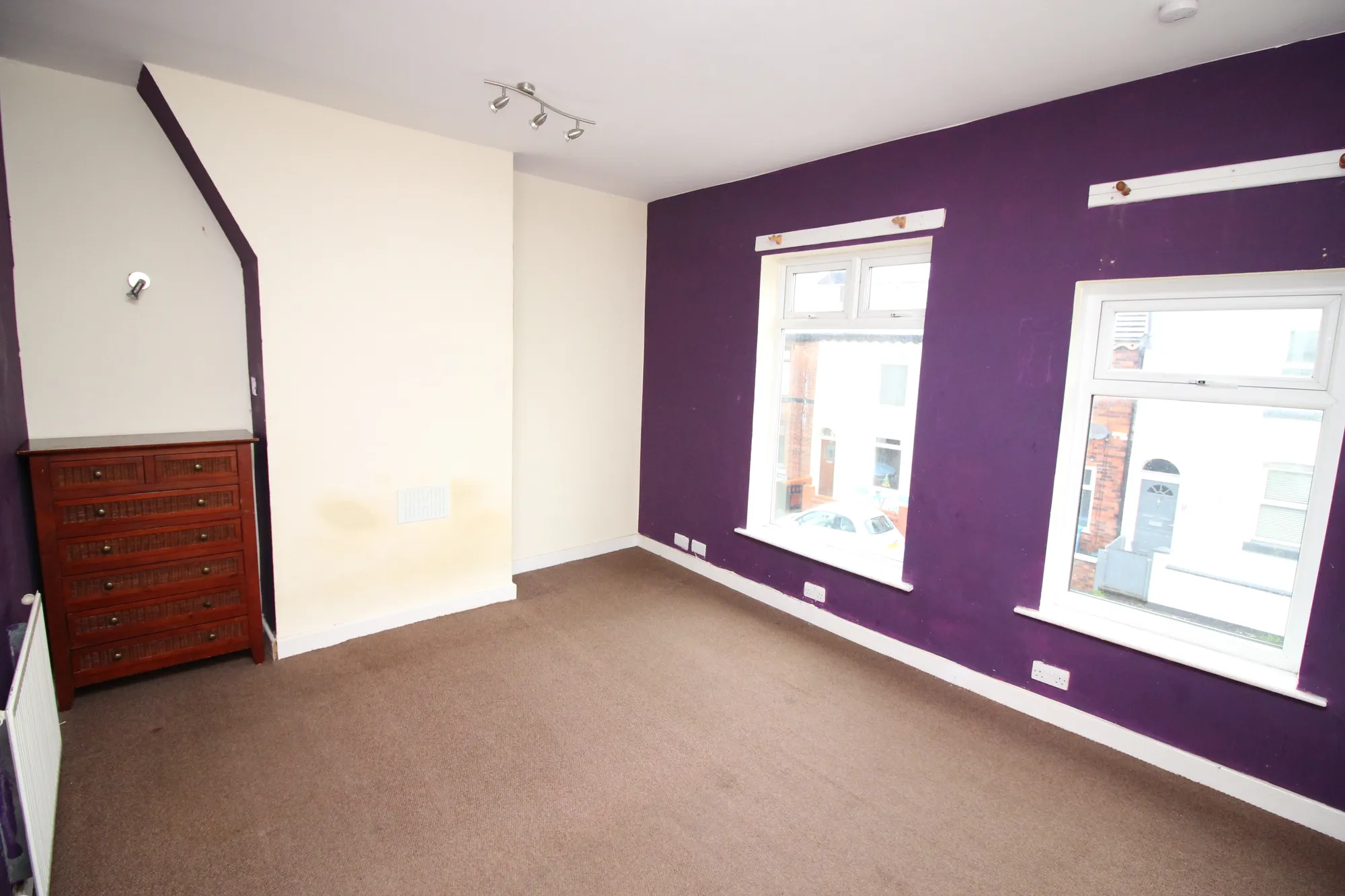 2 bed mid-terraced house to rent in Stapleton Street, Salford 5