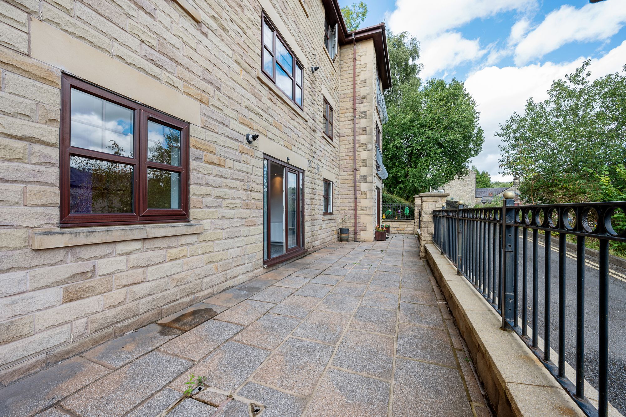 1 bed flat to rent in Callender Street, Bury 3