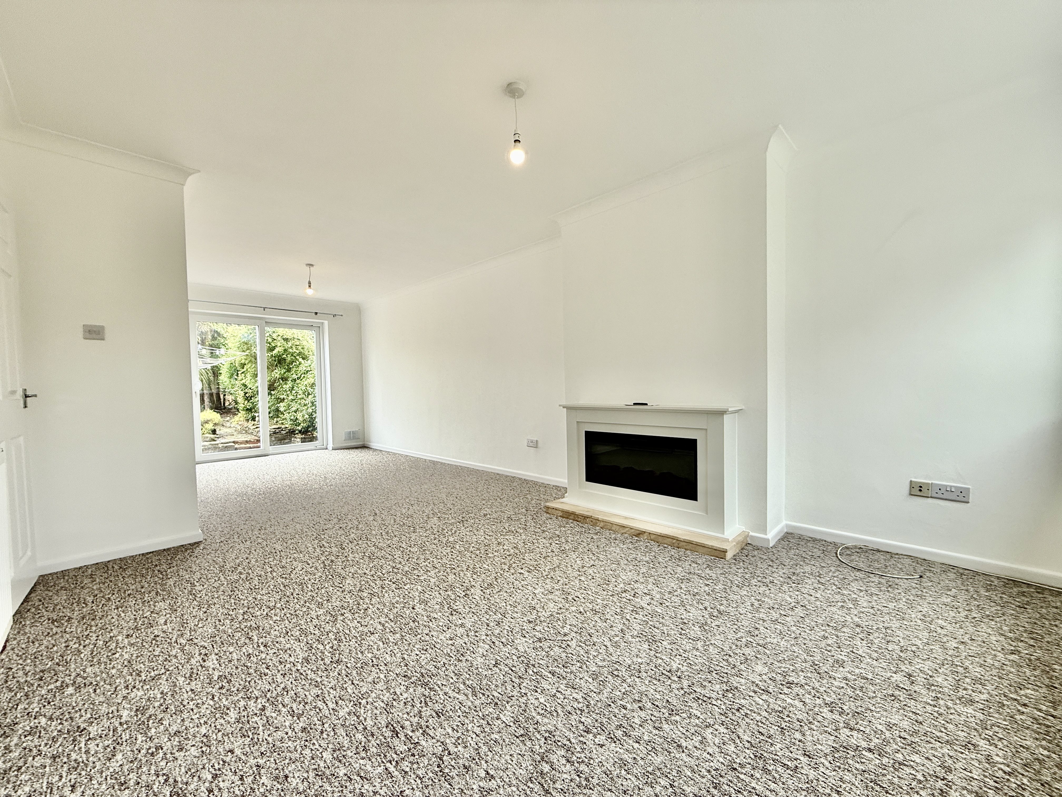 3 bed house to rent in Fosse Close, Nailsea, BS48 5