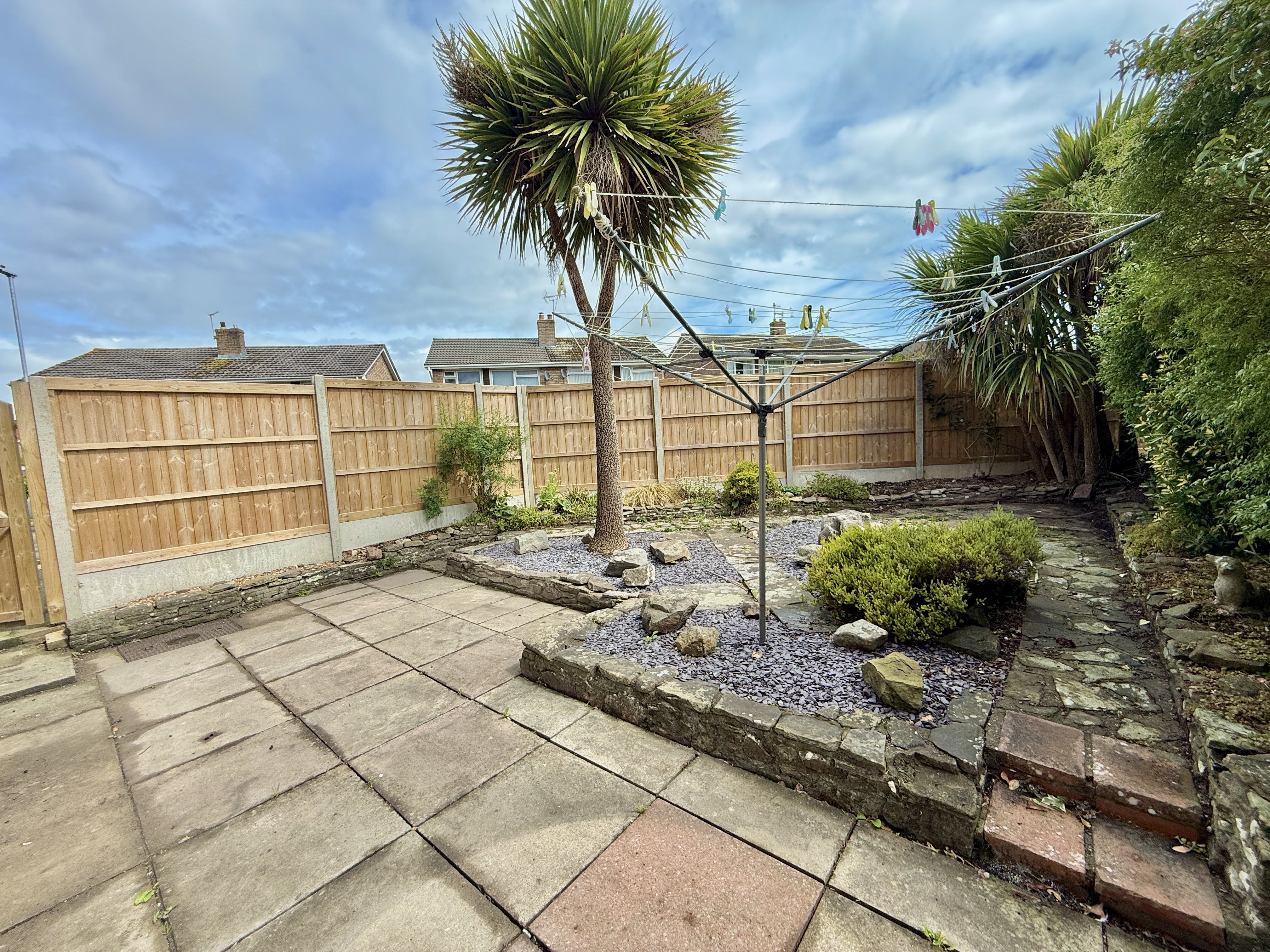 3 bed house to rent in Fosse Close, Nailsea, BS48 17