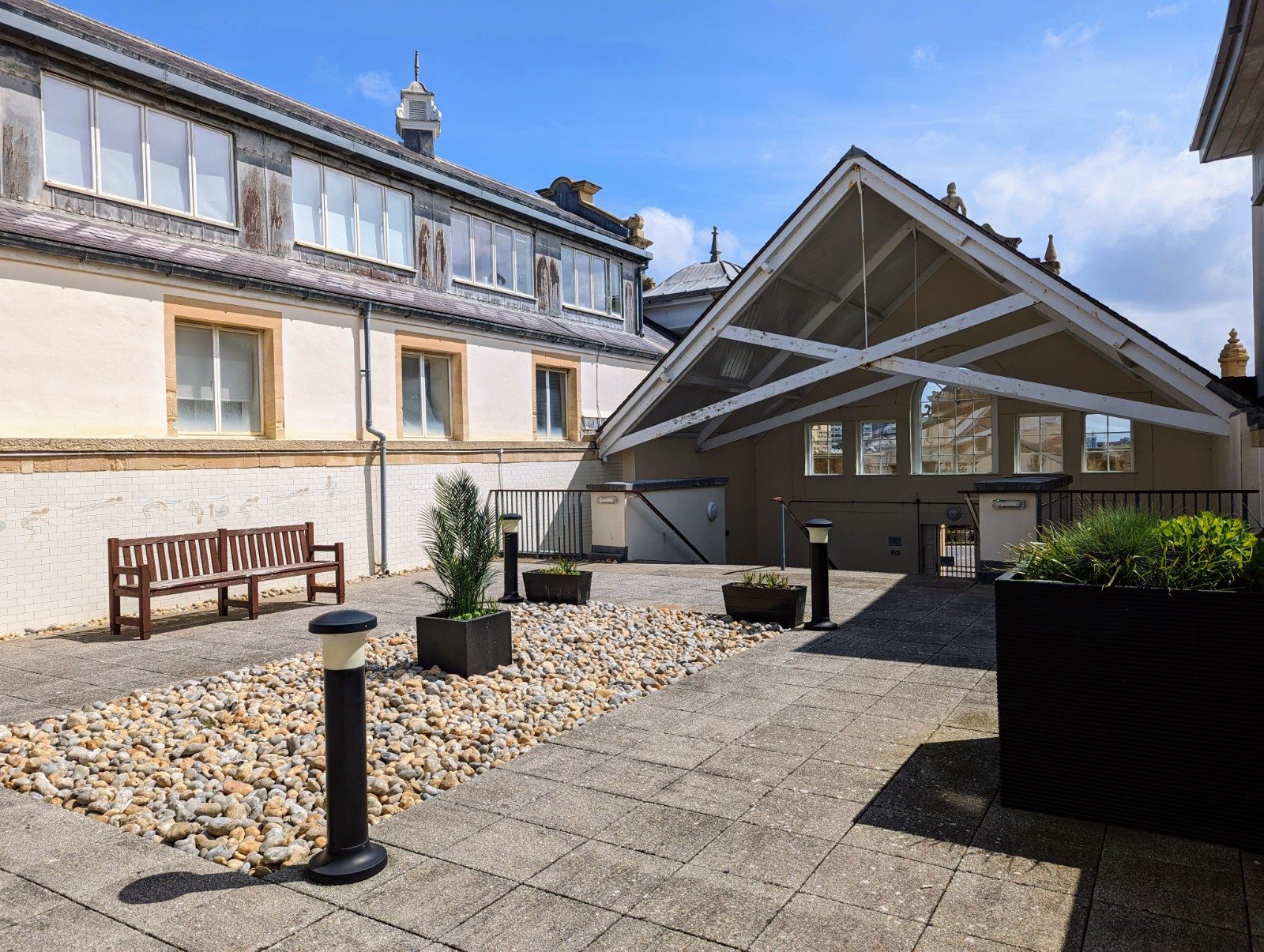 2 bed maisonette to rent in Knightstone Causeway, Weston-super-Mare, BS23 6