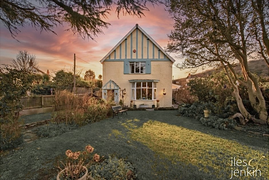 4 bed house to rent in Church Lane, Hutton, BS24