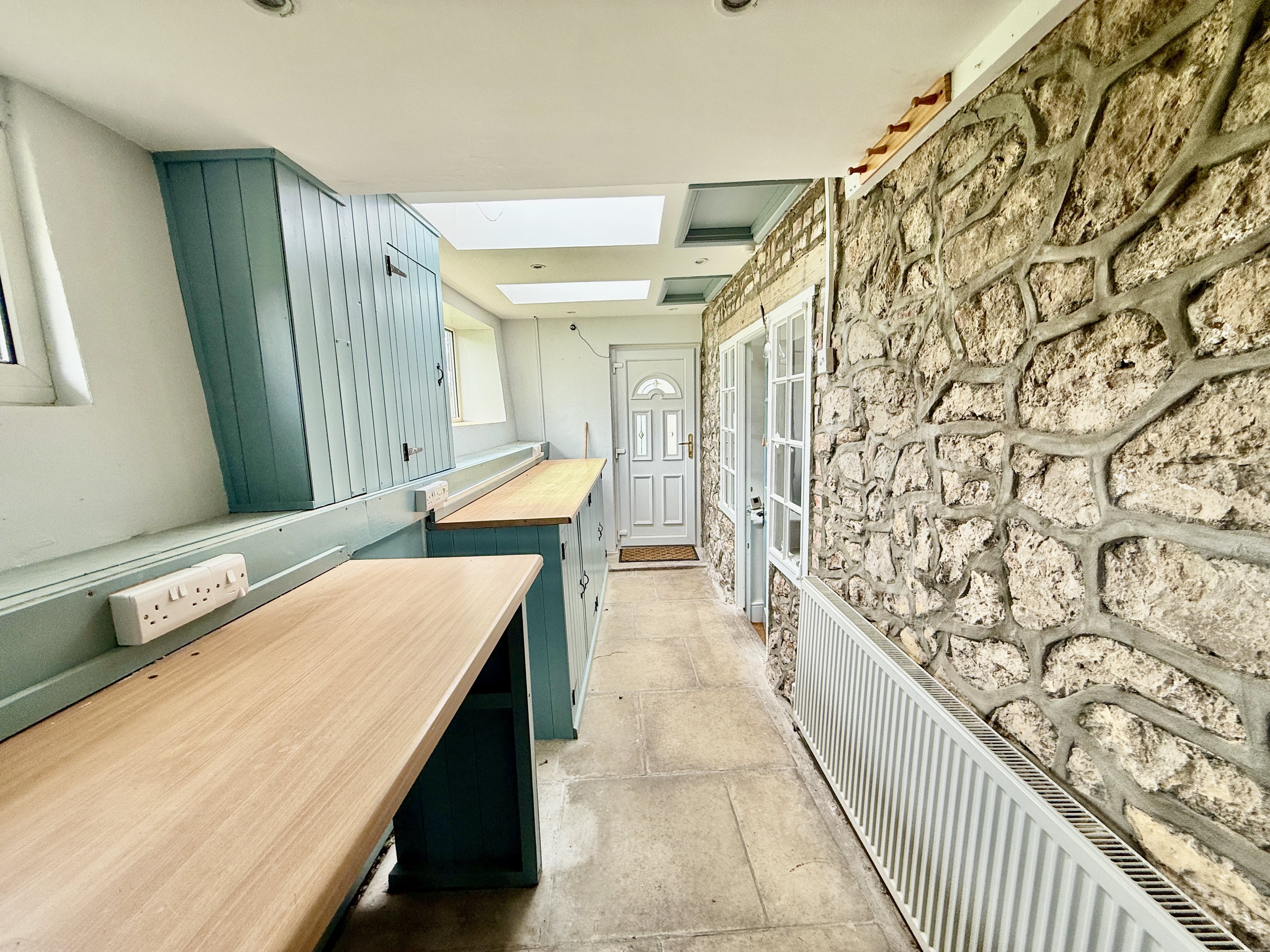 4 bed house to rent in Church Lane, Hutton, BS24 3