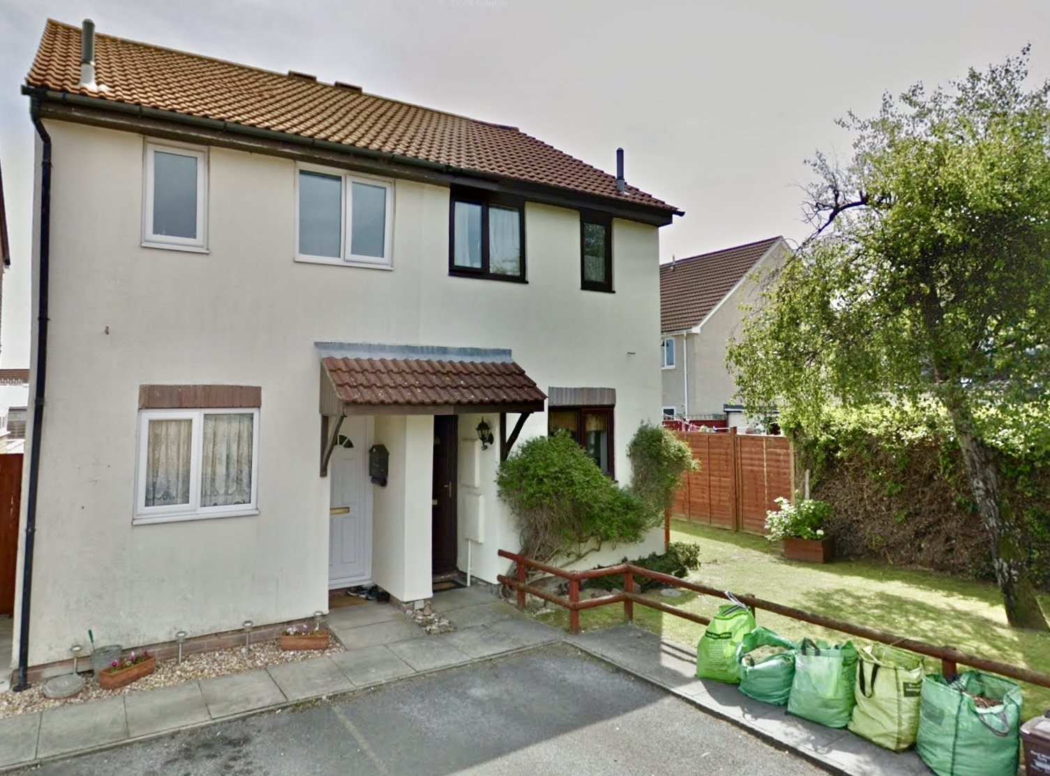 2 bed house to rent in Vine Gardens, Weston-Super-Mare, BS22  - Property Image 1