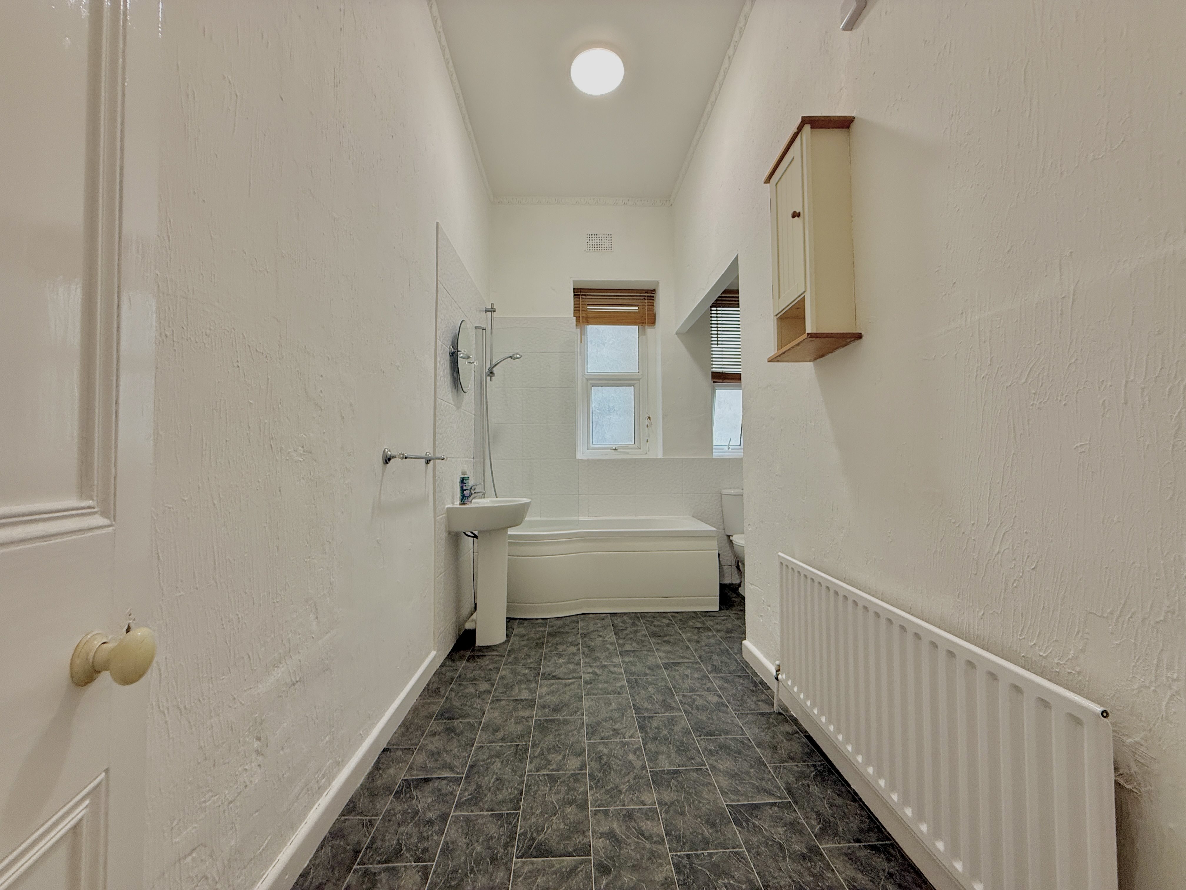 2 bed apartment to rent in Highbury Road, Weston-Super-Mare, BS23 4