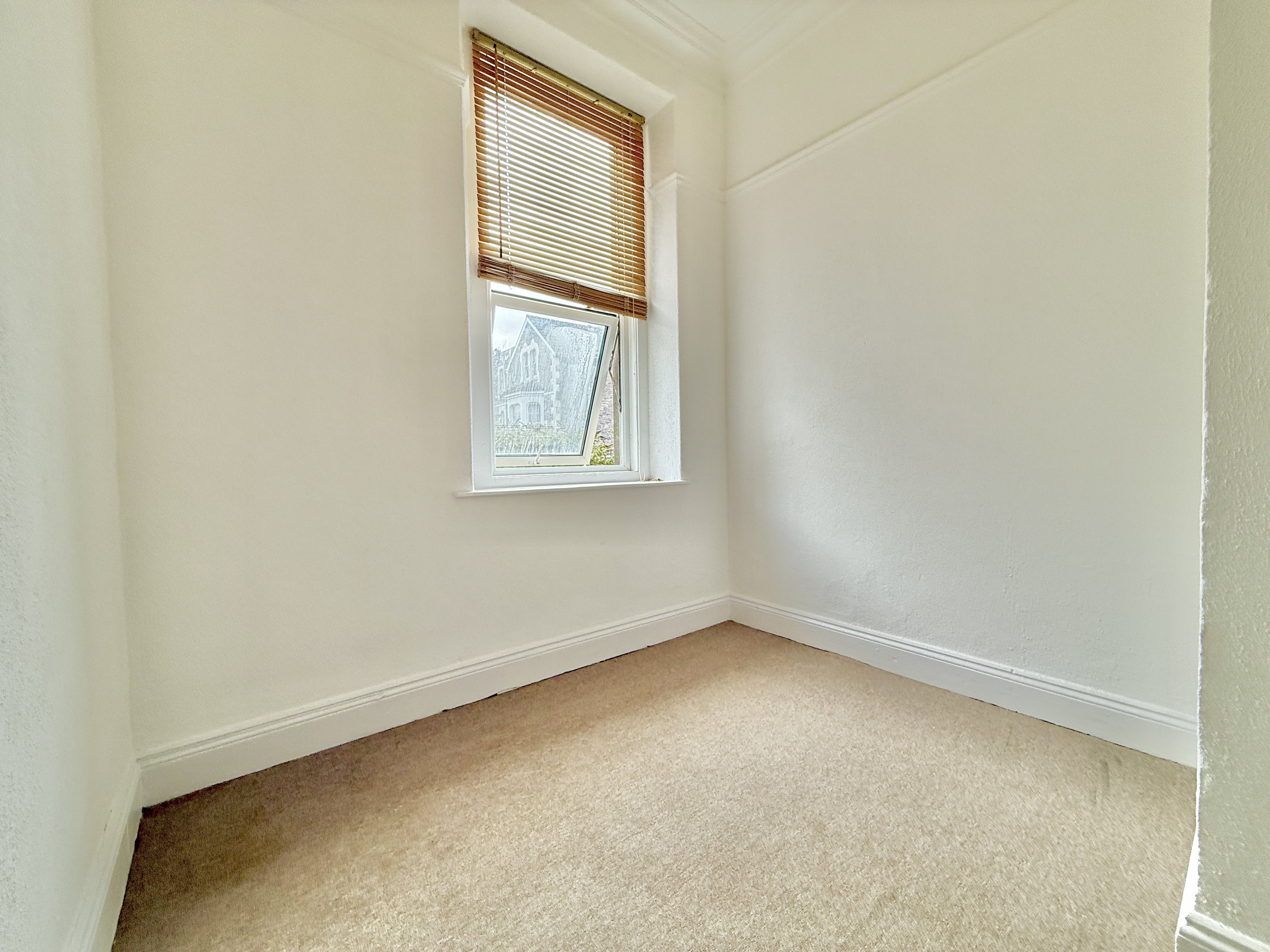 2 bed apartment to rent in Highbury Road, Weston-Super-Mare, BS23 7