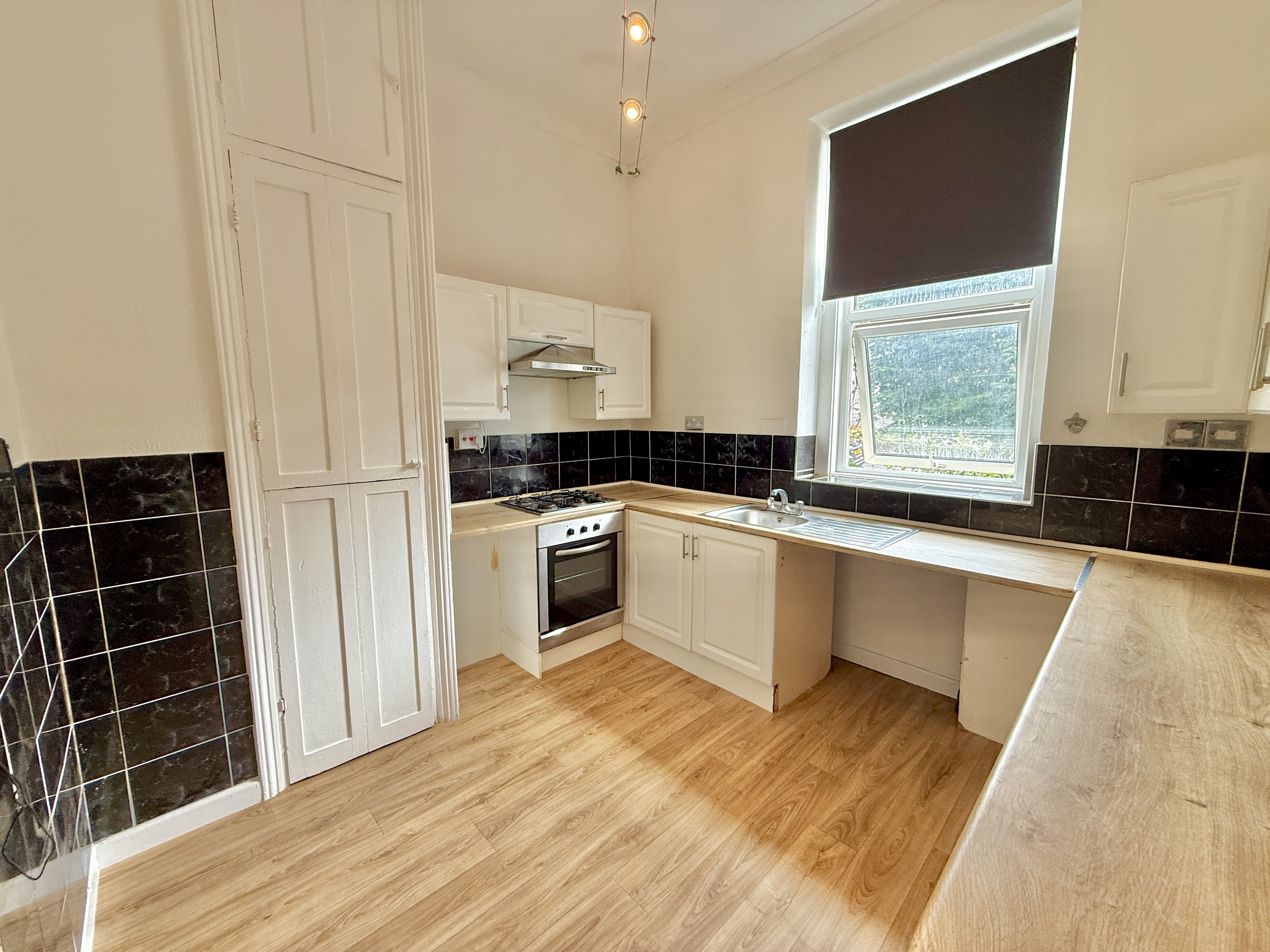 2 bed apartment to rent in Highbury Road, Weston-Super-Mare, BS23  - Property Image 11