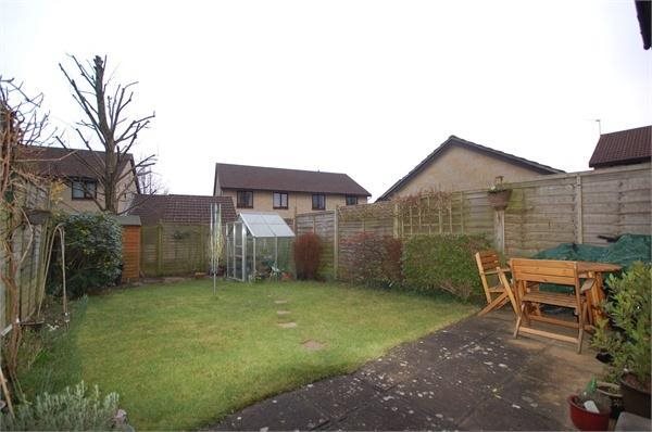 2 bed semi-detached house to rent in Avalon Close, Yatton, BS49 8