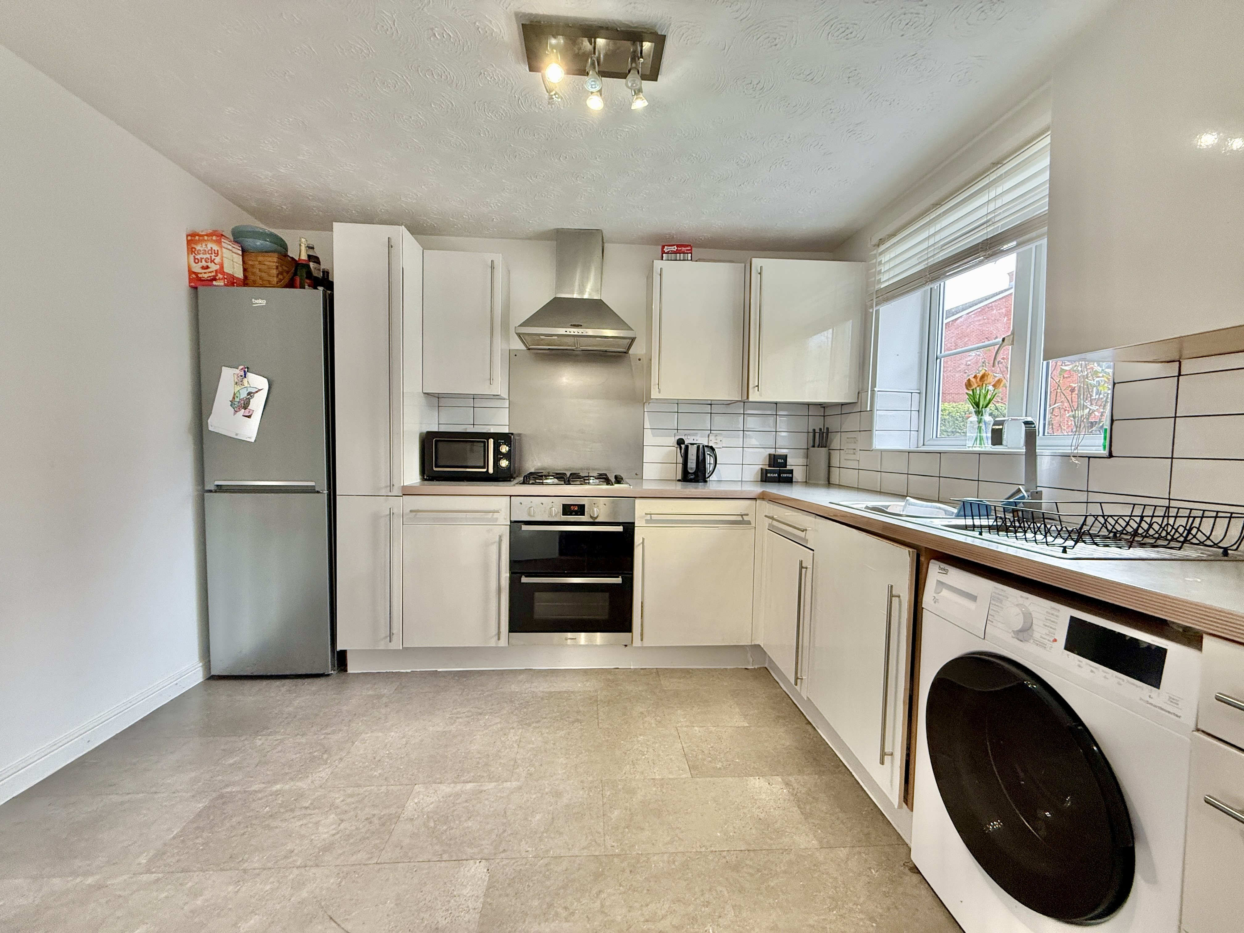 3 bed terraced house to rent in Stroud Way, Weston Village, BS24  - Property Image 2