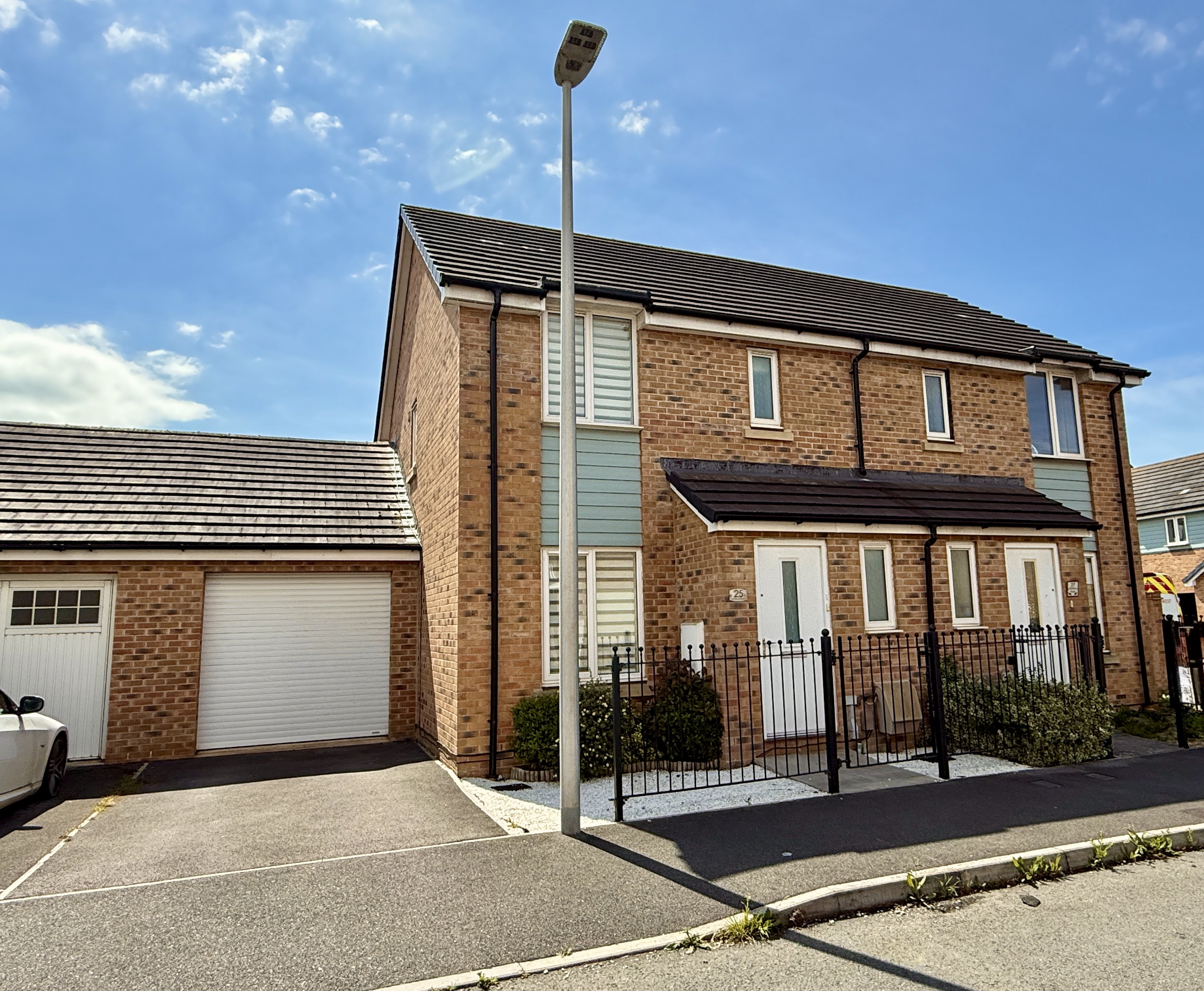 3 bed semi-detached house to rent in Nimbus Road, Haywood Village, BS24  - Property Image 1