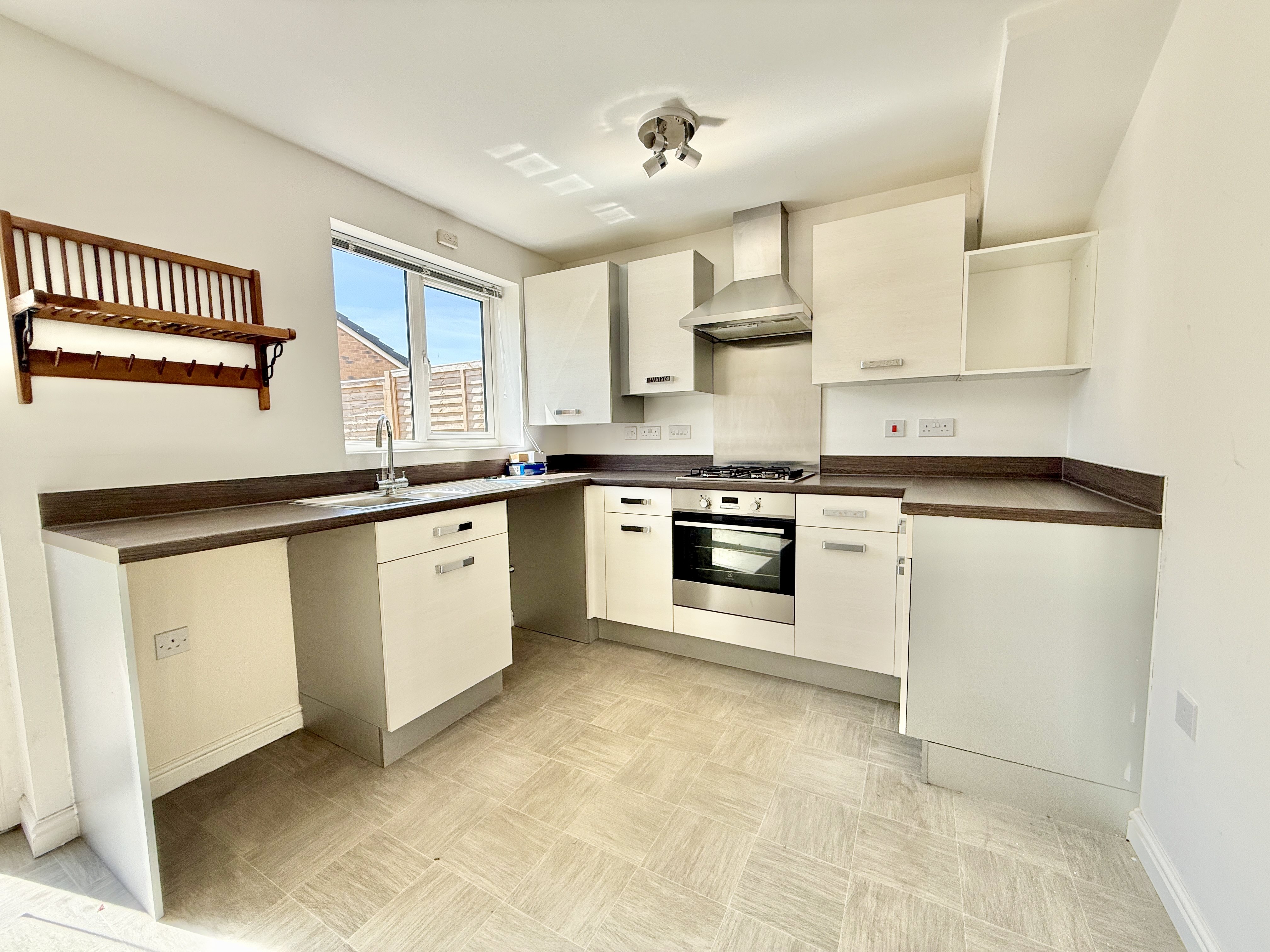 3 bed semi-detached house to rent in Nimbus Road, Haywood Village, BS24 6