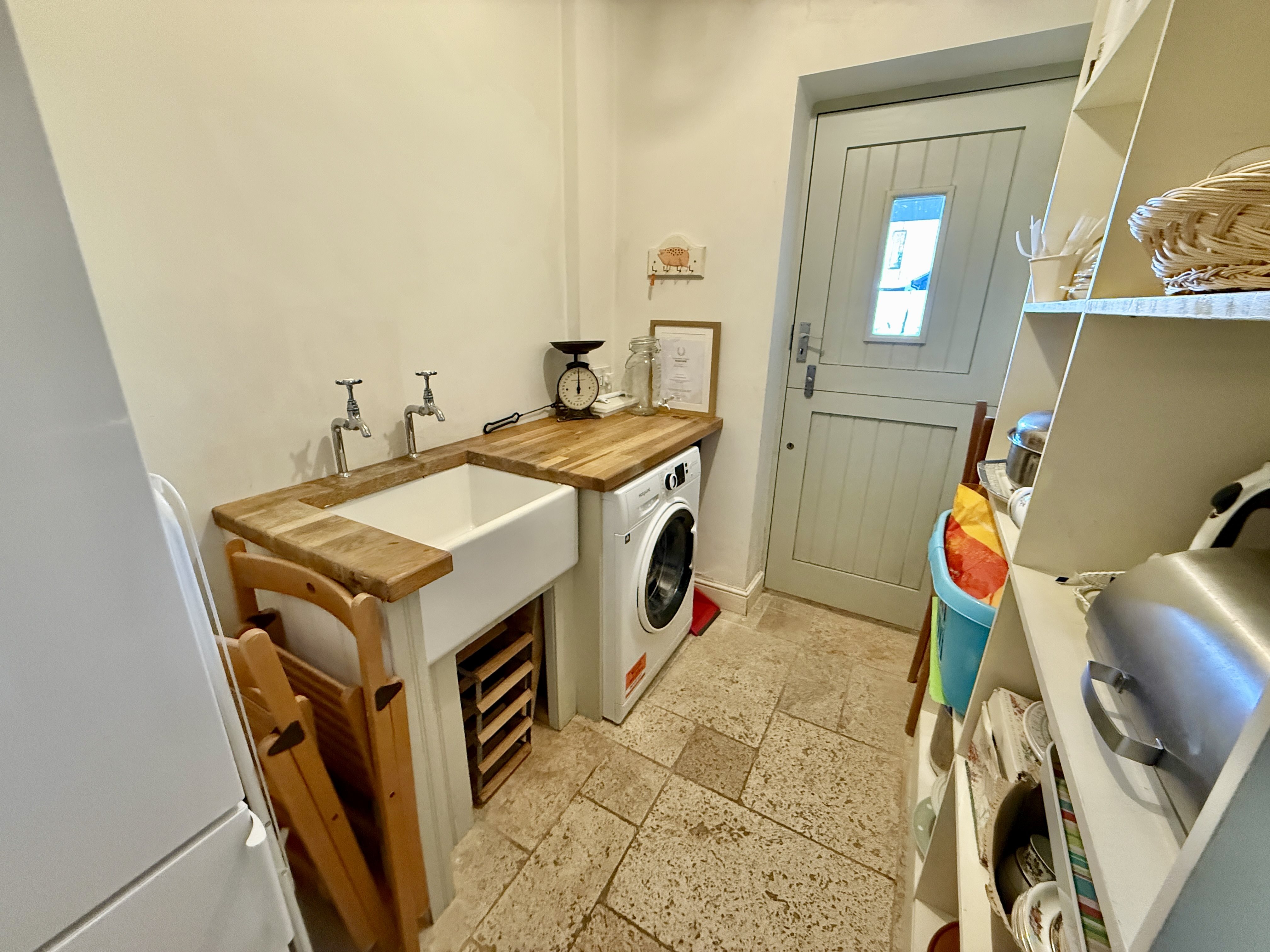 4 bed house to rent in Sharpham Road, Cheddar, BS27 8