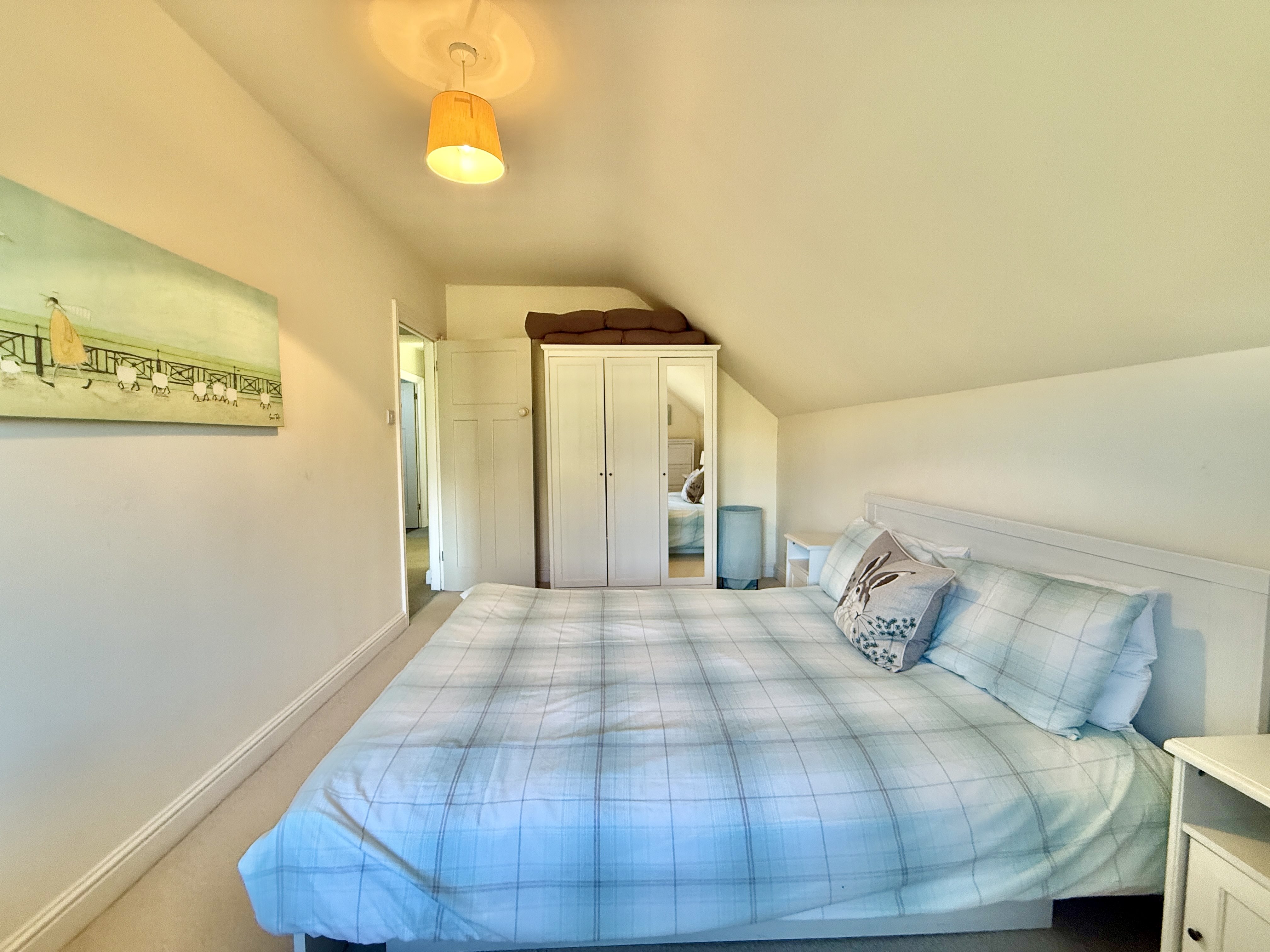 4 bed house to rent in Sharpham Road, Cheddar, BS27 16