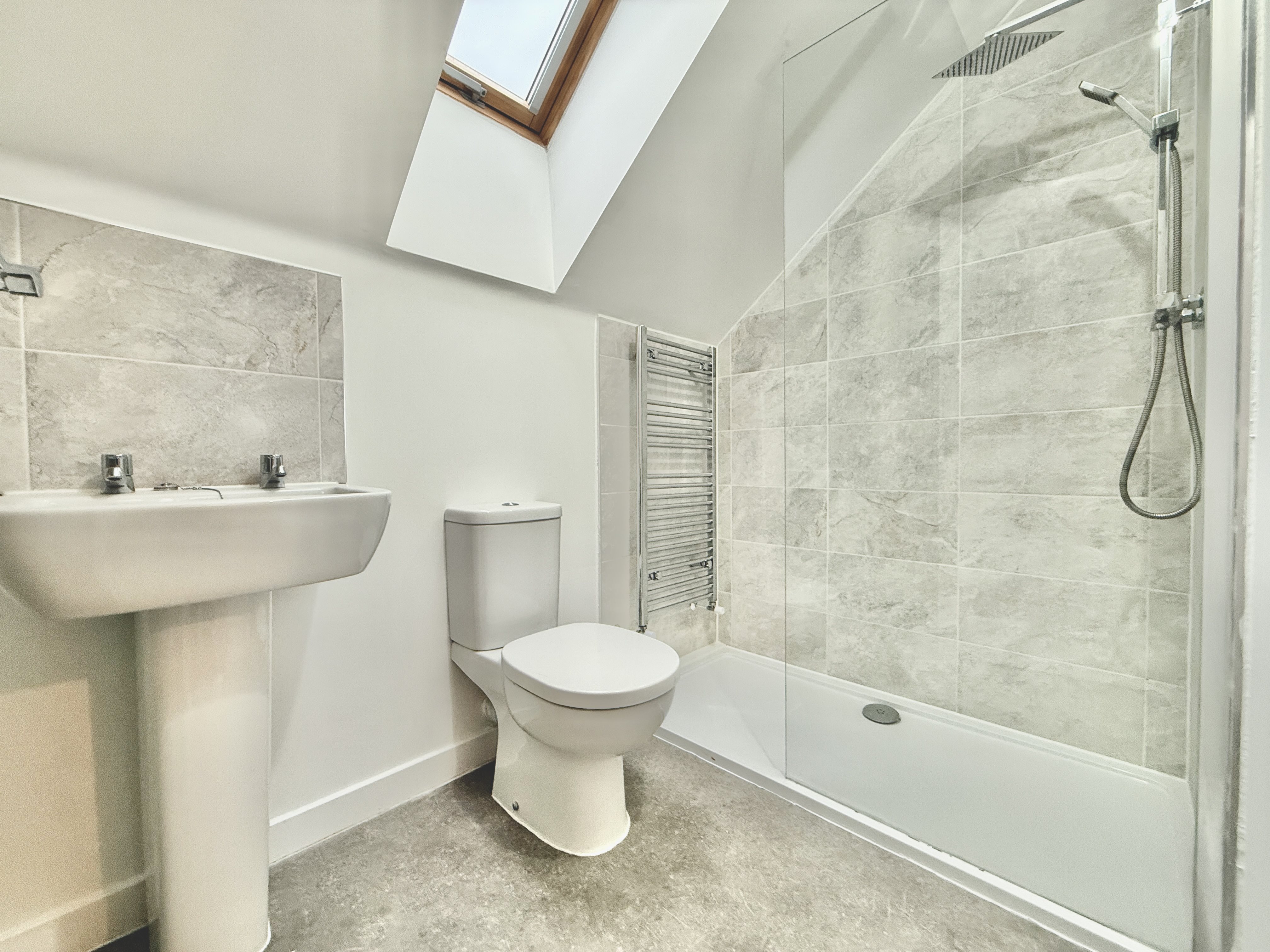 3 bed house to rent in Leonides Avenue, Haywood Village, BS24 15