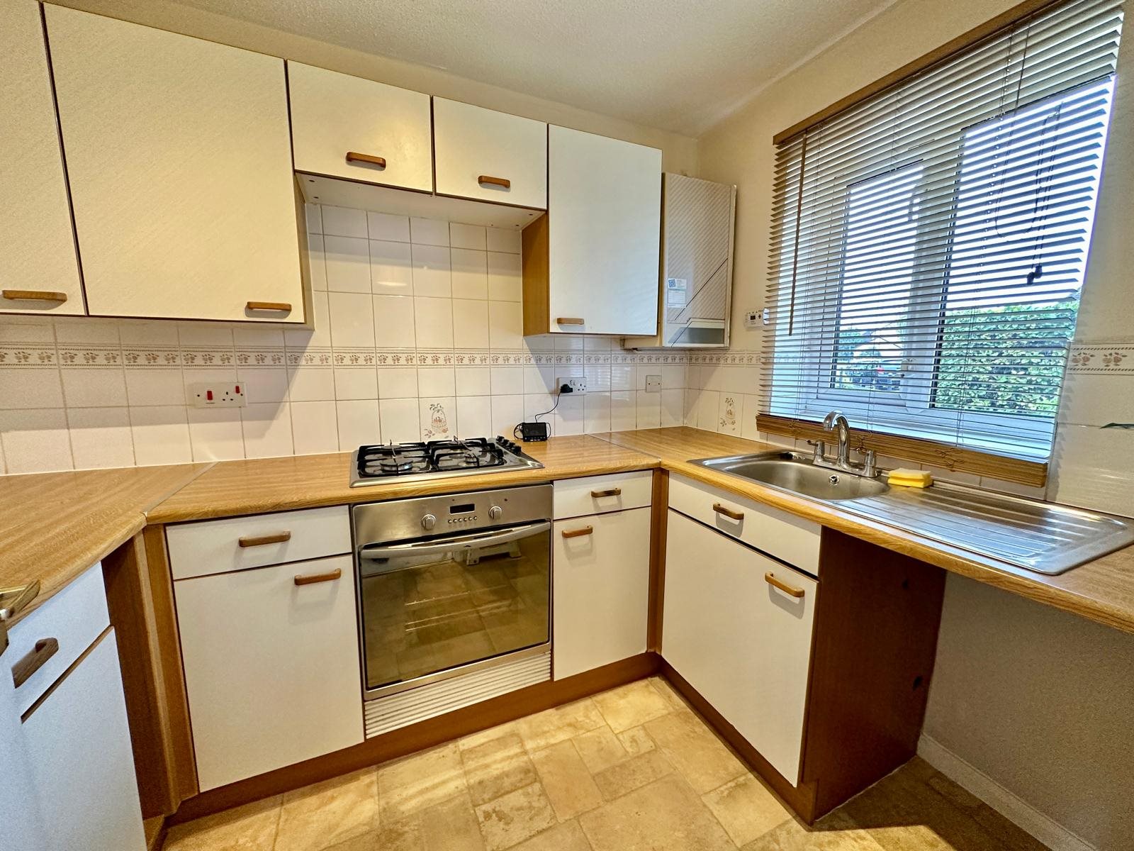 2 bed semi-detached house to rent in Weston-Super-Mare, North Somerset, BS22 2