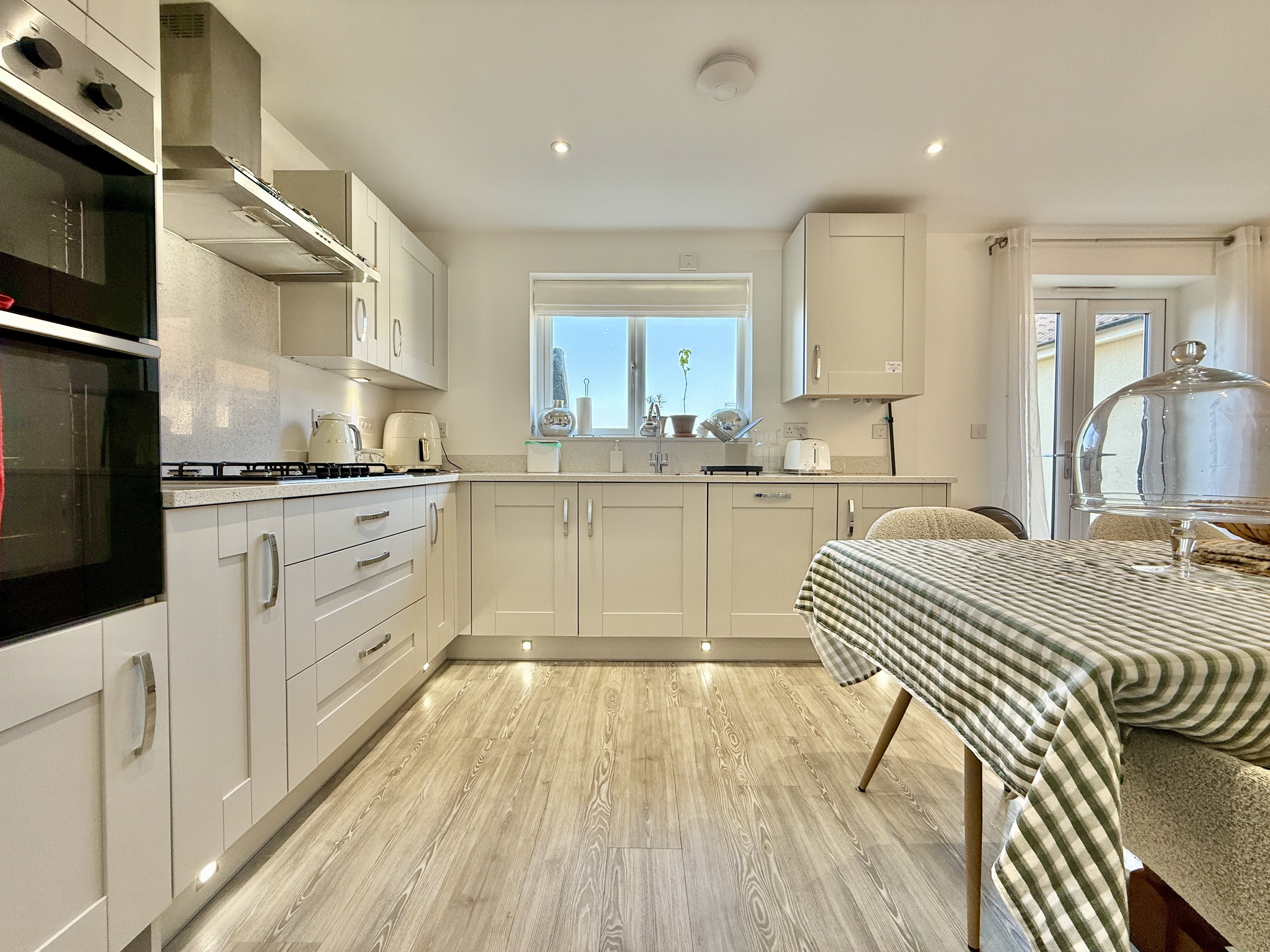 4 bed house to rent in Dyer Street, Banwell, BS29 6