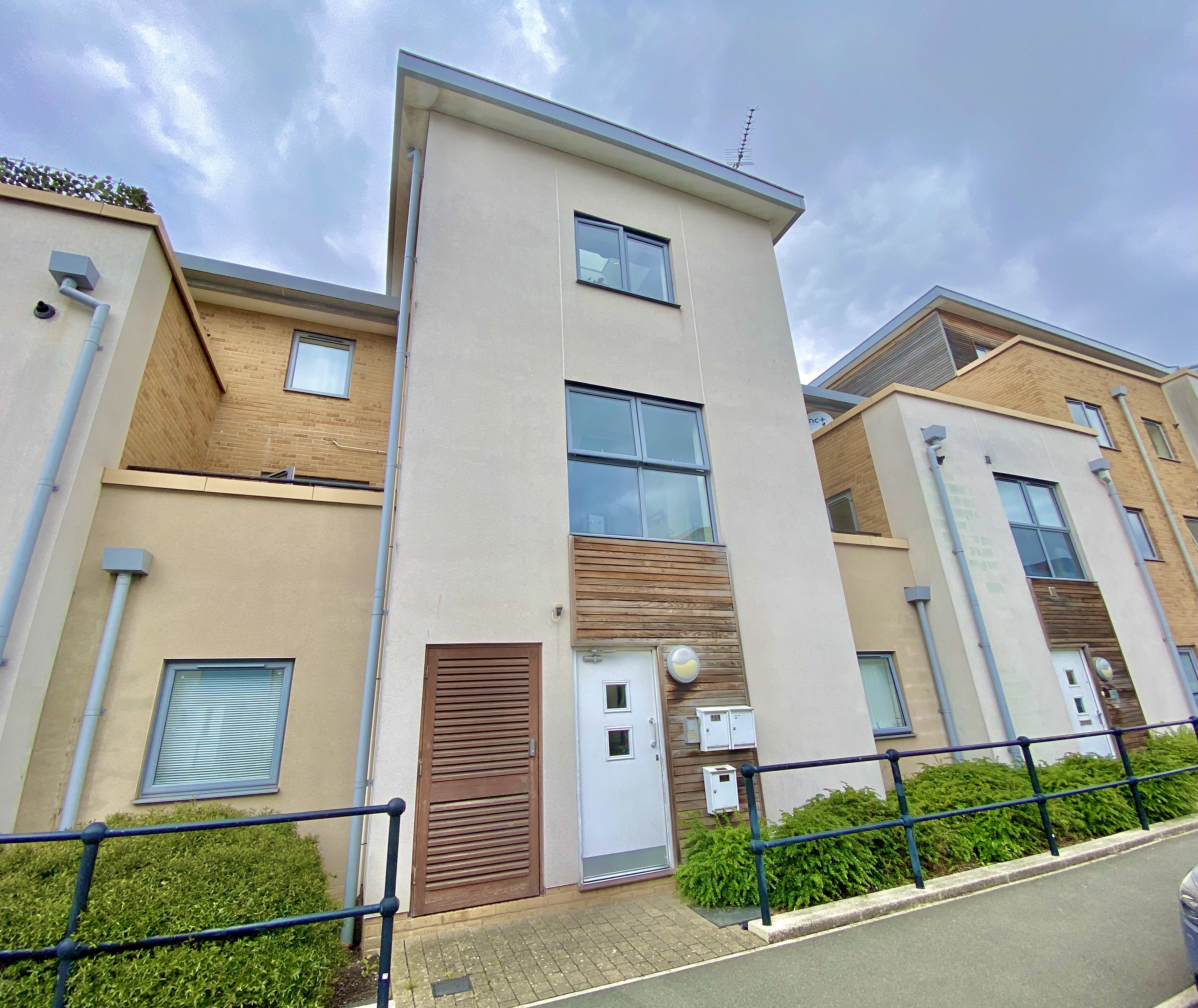 2 bed flat to rent in Mizzen Court, Portishead, BS20