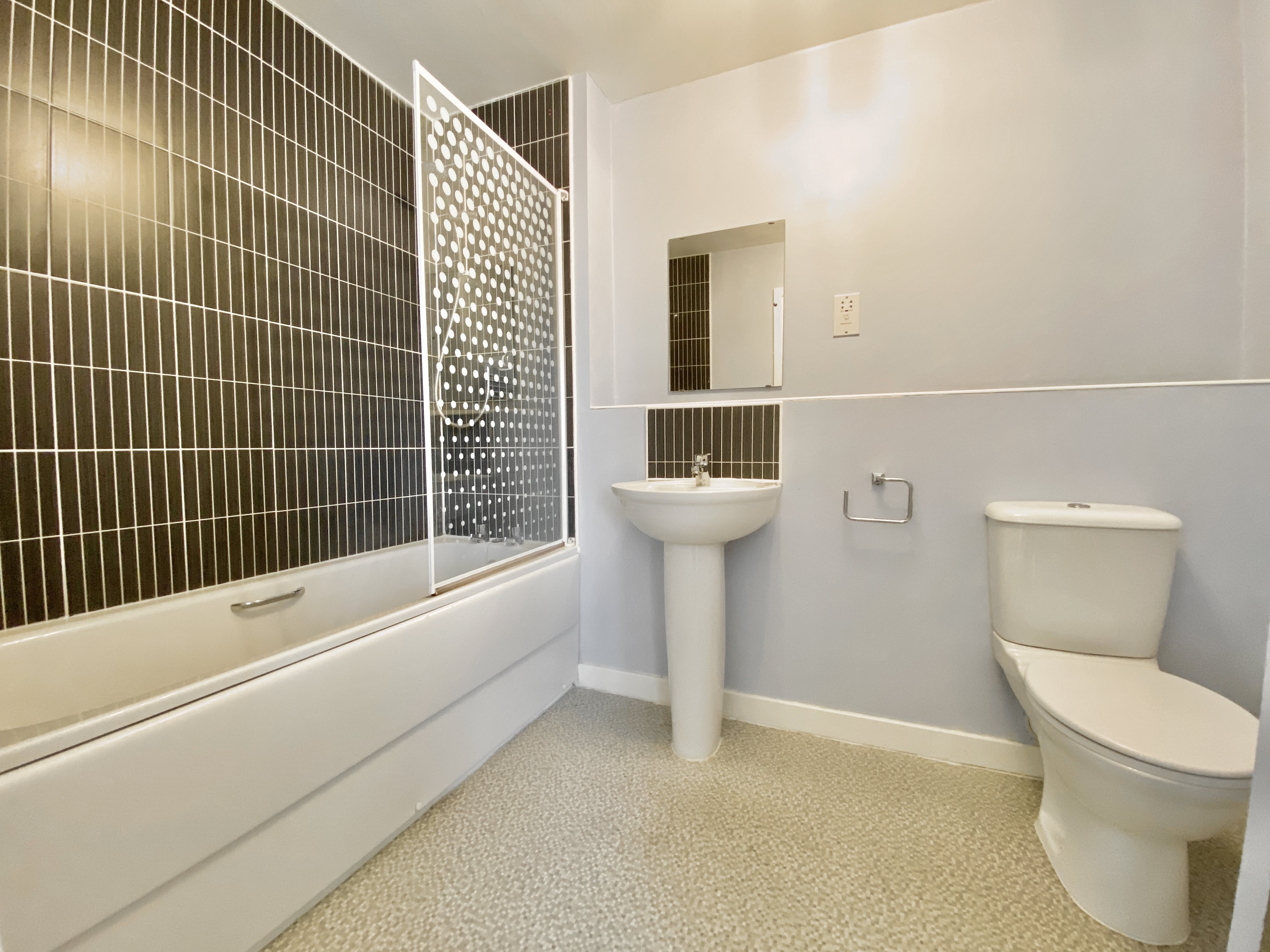 2 bed flat to rent in Mizzen Court, Portishead, BS20 6