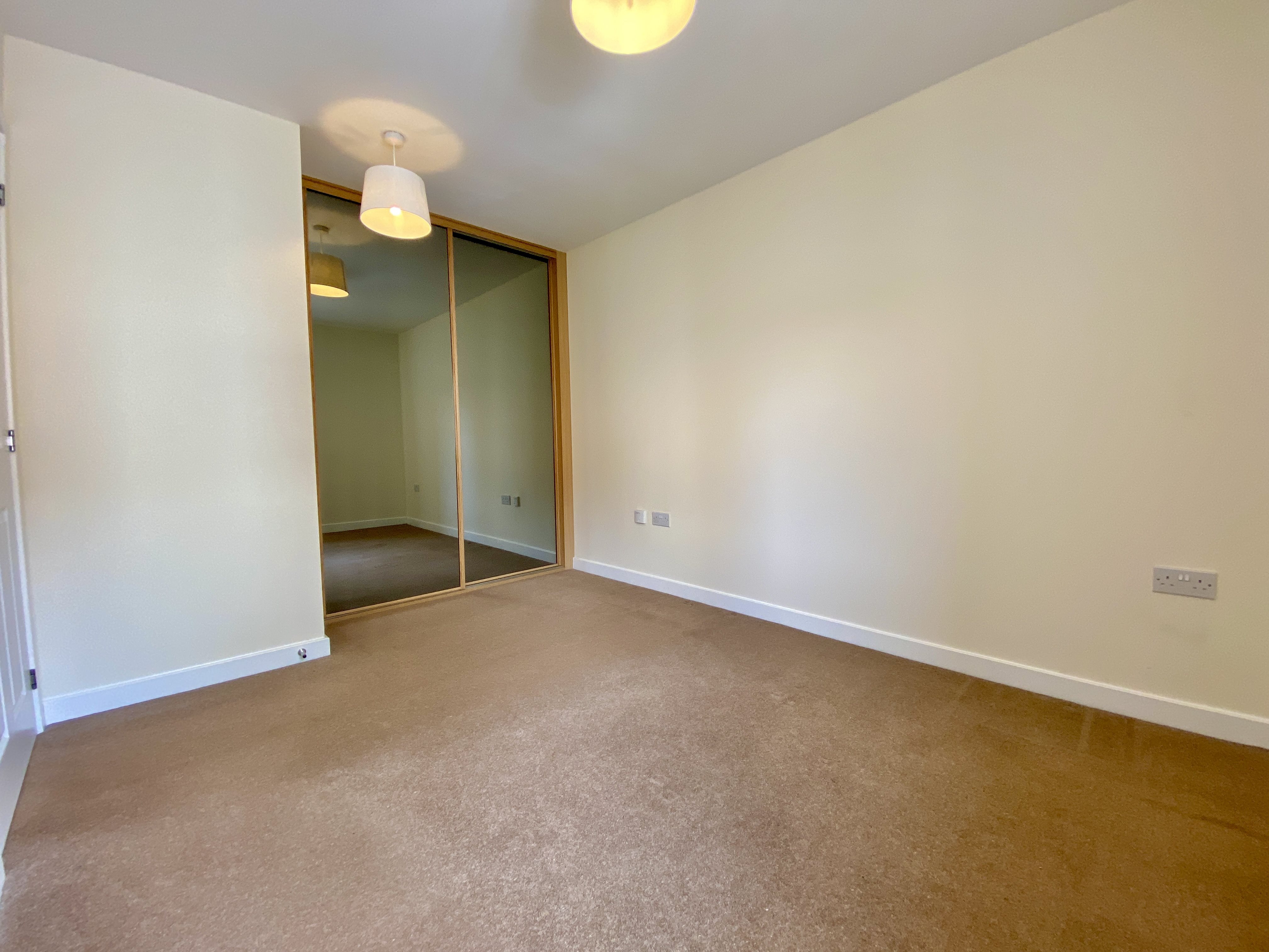 2 bed flat to rent in Mizzen Court, Portishead, BS20 8