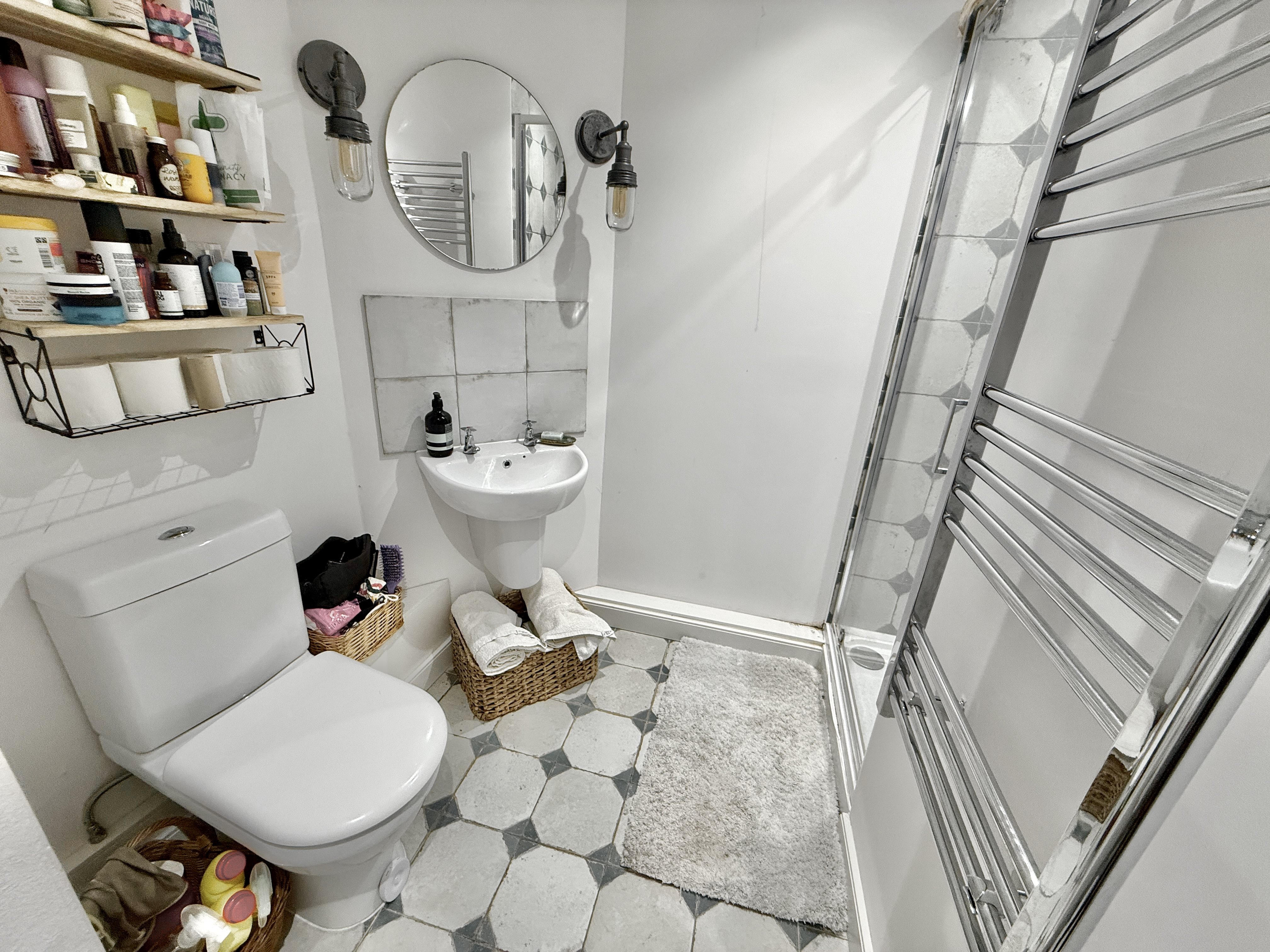 1 bed maisonette to rent in Cotham Road South, Cotham , BS6 3