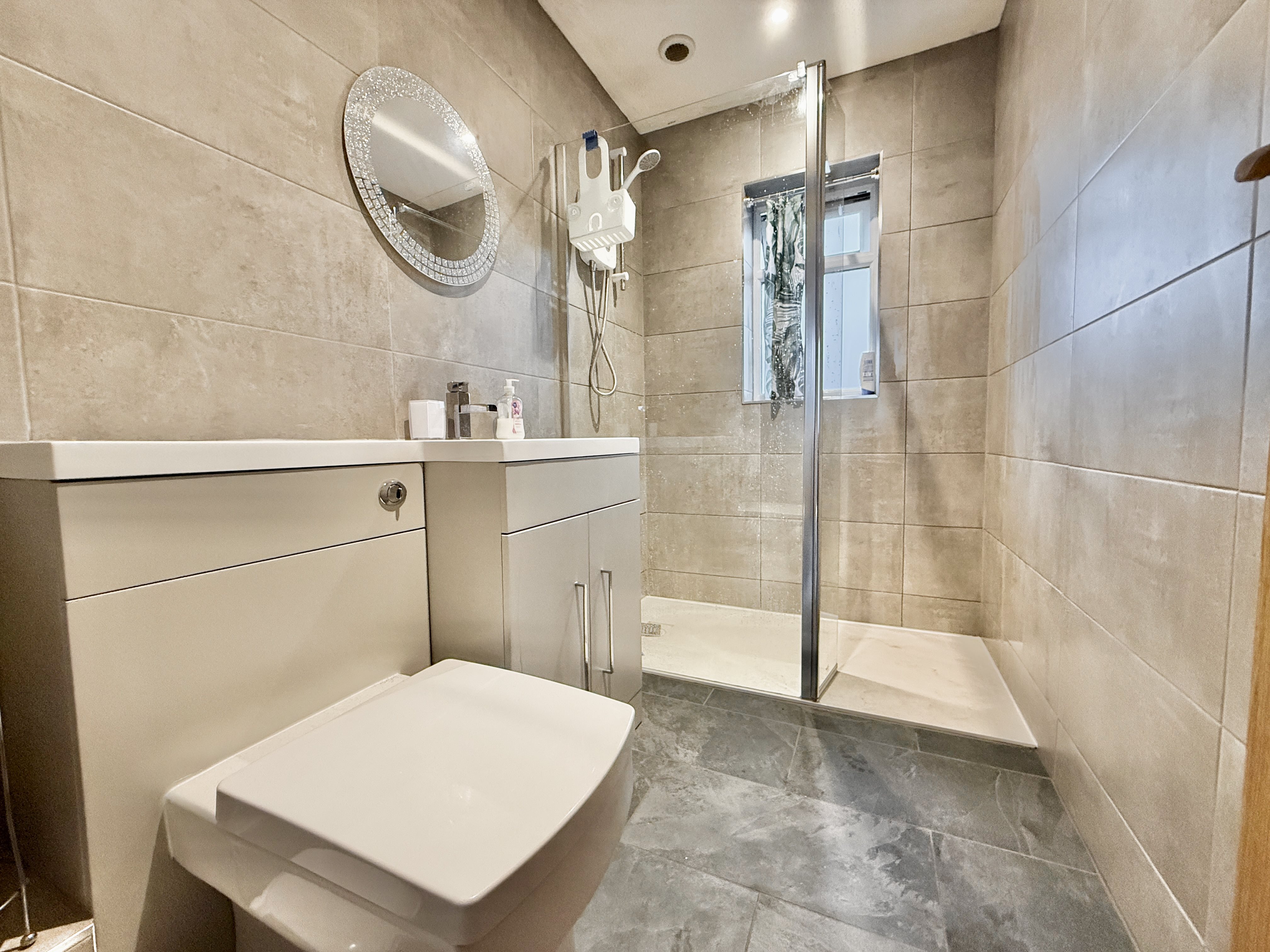 2 bed flat to rent in South Road, Brean, TA8  - Property Image 3