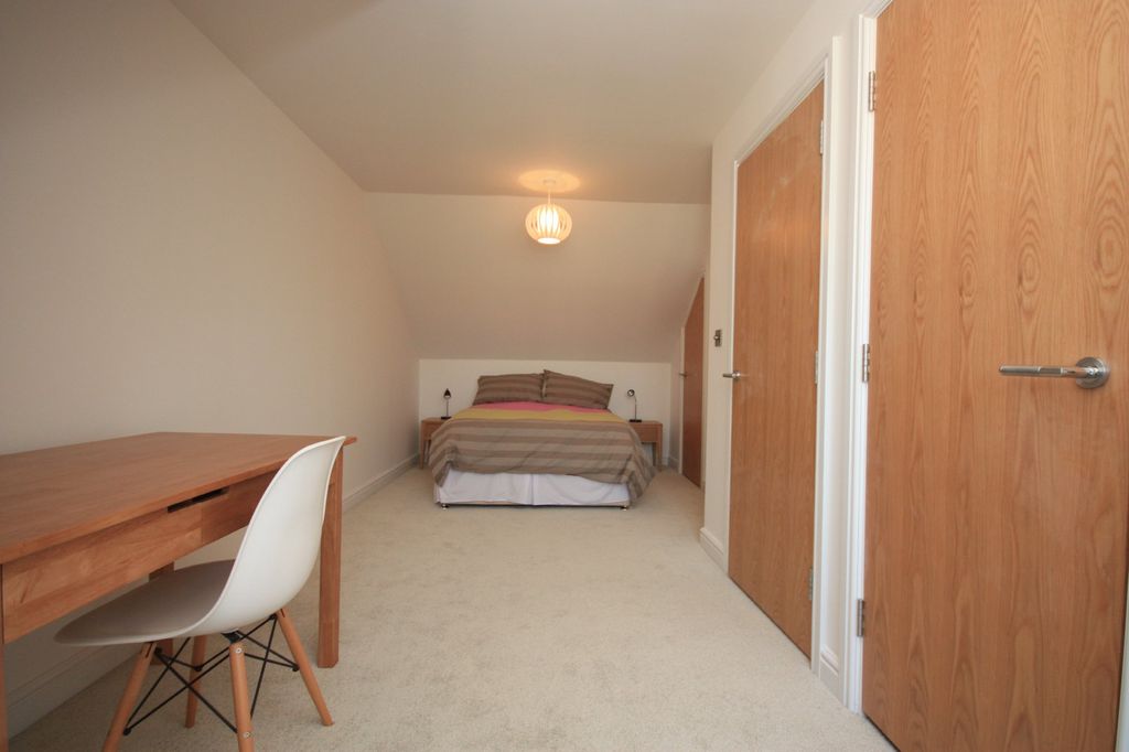 3 bed terraced house to rent in Nelson  Road, Horsham  - Property Image 7