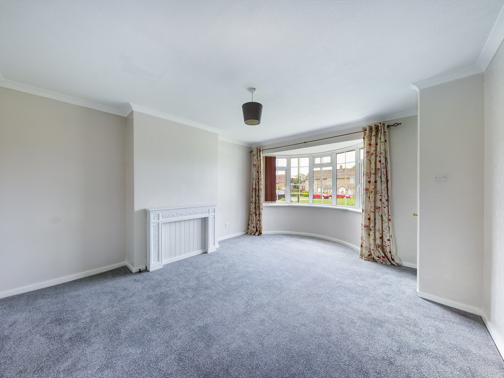 2 bed end of terrace house to rent in Greenfields Close, Horsham, RH12  - Property Image 2