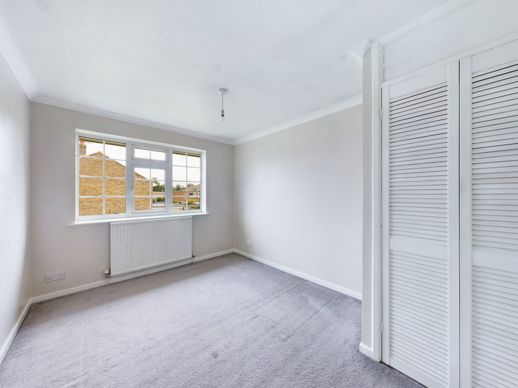 2 bed end of terrace house to rent in Greenfields Close, Horsham, RH12  - Property Image 5